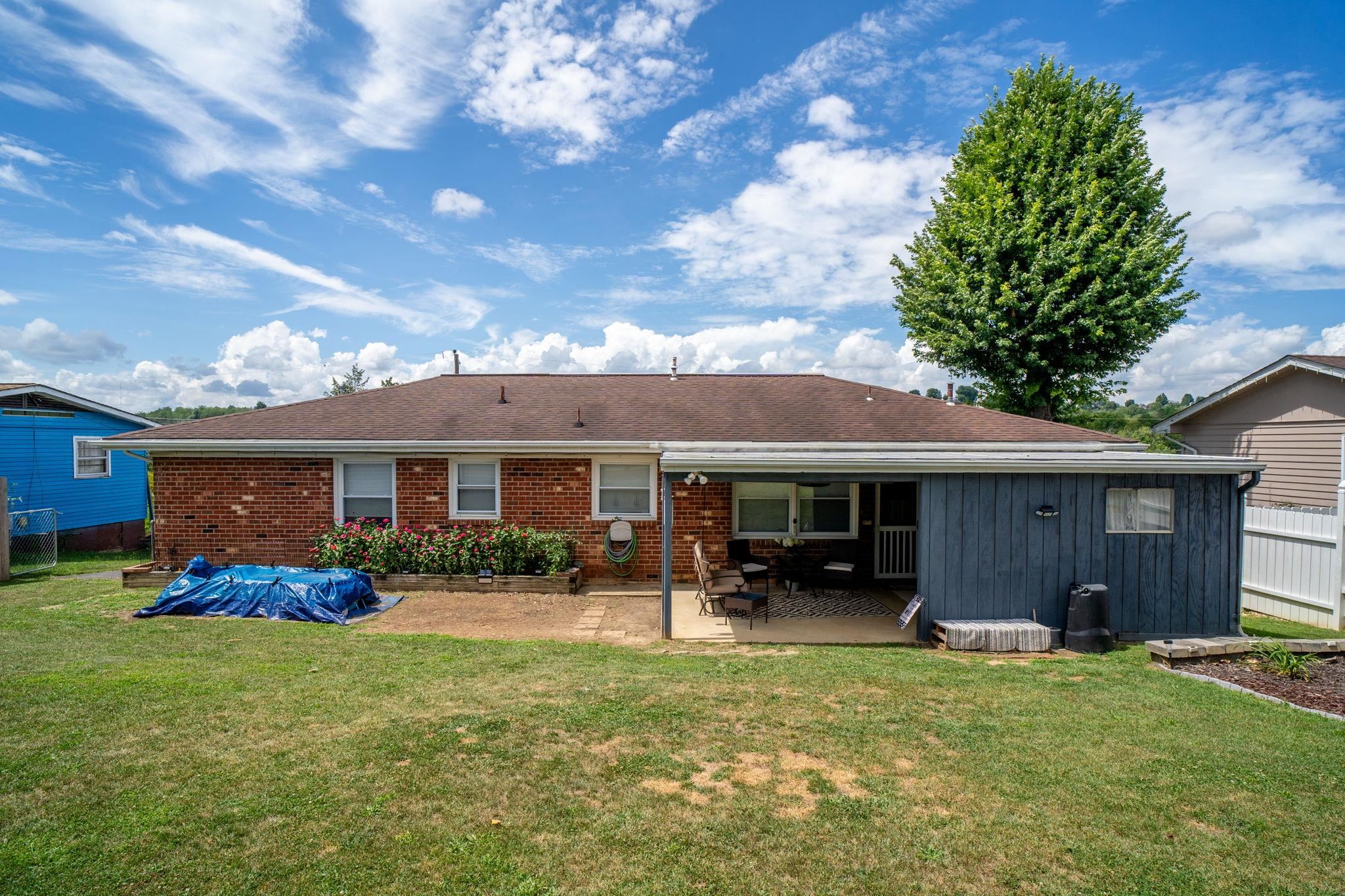 360 ROCKINGHAM DR, HARRISONBURG, Virginia 22802, 4 Bedrooms Bedrooms, ,2 BathroomsBathrooms,Residential, 360 ROCKINGHAM DR, HARRISONBURG, Virginia 22802, 4 Bedrooms Bedrooms, ,2 BathroomsBathrooms,Residential,