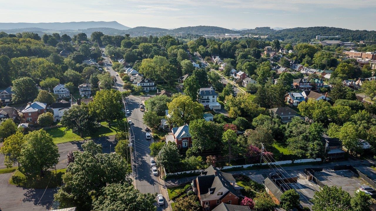 506 S FEDERAL ST, HARRISONBURG, Virginia 22801, ,Land,To be subdivided and subject to city's approval.,506 S FEDERAL ST,680443 MLS # 680443 506 S FEDERAL ST, HARRISONBURG, Virginia 22801, ,Land,To be subdivided and subject to city's approval.,506 S FEDERAL ST,680443 MLS # 680443