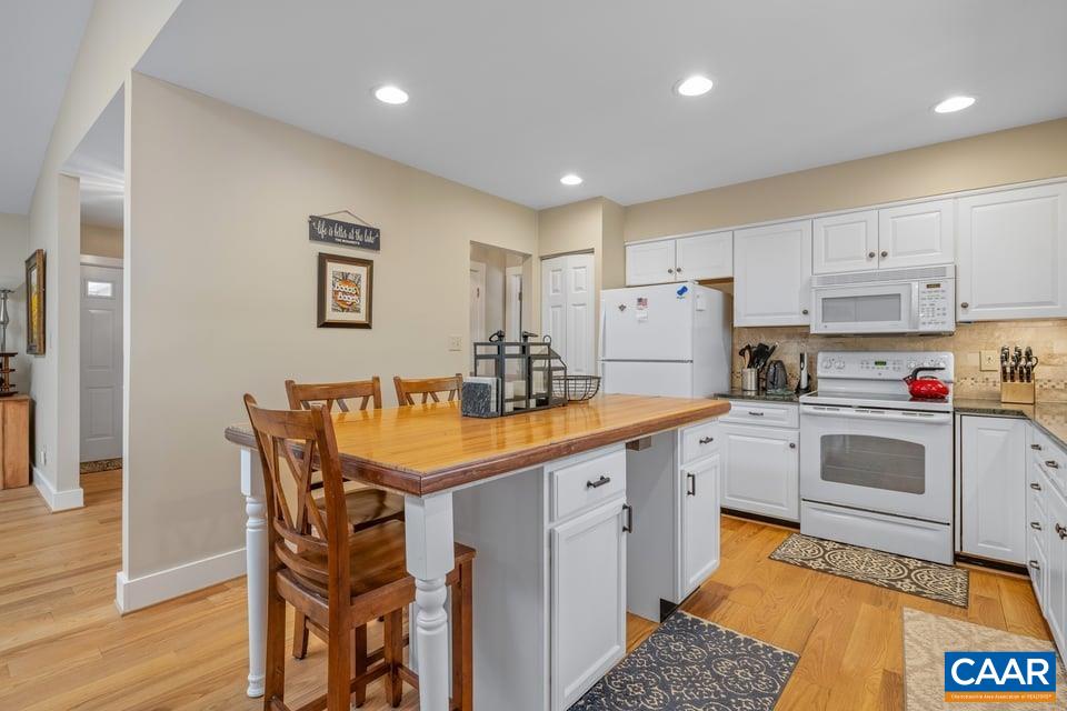 19 WOODRIDGE RD, PALMYRA, Virginia 22963, 4 Bedrooms Bedrooms, ,3 BathroomsBathrooms,Residential,19 WOODRIDGE RD,680226 MLS # 680226 19 WOODRIDGE RD, PALMYRA, Virginia 22963, 4 Bedrooms Bedrooms, ,3 BathroomsBathrooms,Residential,19 WOODRIDGE RD,680226 MLS # 680226