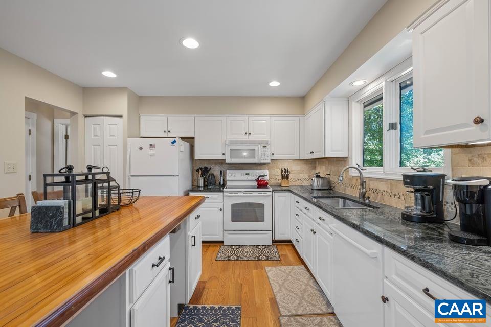19 WOODRIDGE RD, PALMYRA, Virginia 22963, 4 Bedrooms Bedrooms, ,3 BathroomsBathrooms,Residential,19 WOODRIDGE RD,680226 MLS # 680226 19 WOODRIDGE RD, PALMYRA, Virginia 22963, 4 Bedrooms Bedrooms, ,3 BathroomsBathrooms,Residential,19 WOODRIDGE RD,680226 MLS # 680226