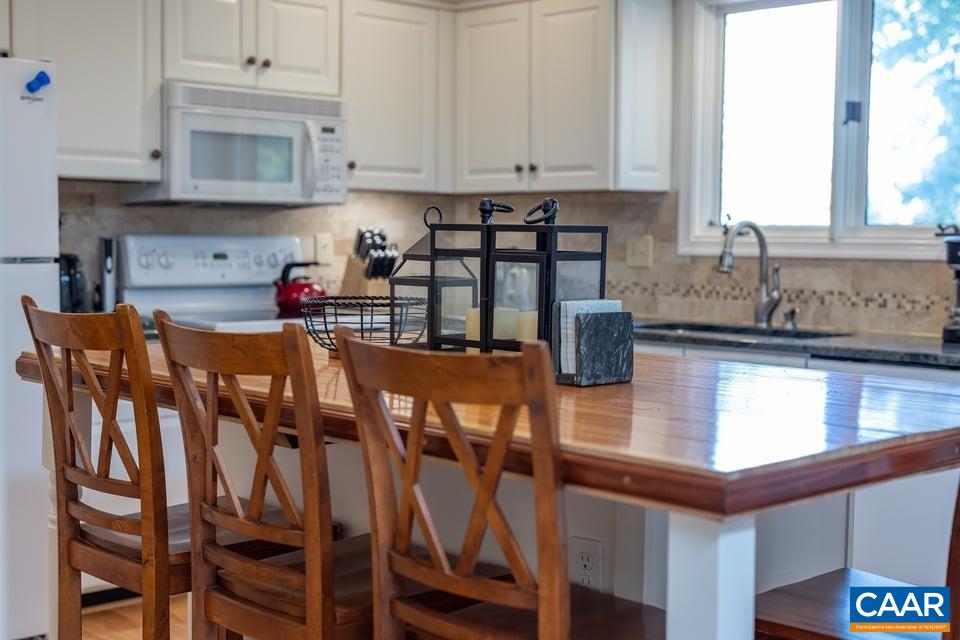 19 WOODRIDGE RD, PALMYRA, Virginia 22963, 4 Bedrooms Bedrooms, ,3 BathroomsBathrooms,Residential,19 WOODRIDGE RD,680226 MLS # 680226 19 WOODRIDGE RD, PALMYRA, Virginia 22963, 4 Bedrooms Bedrooms, ,3 BathroomsBathrooms,Residential,19 WOODRIDGE RD,680226 MLS # 680226
