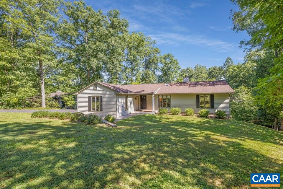 19 WOODRIDGE RD, PALMYRA, Virginia 22963, 4 Bedrooms Bedrooms, ,3 BathroomsBathrooms,Residential,19 WOODRIDGE RD,680226 MLS # 680226 19 WOODRIDGE RD, PALMYRA, Virginia 22963, 4 Bedrooms Bedrooms, ,3 BathroomsBathrooms,Residential,19 WOODRIDGE RD,680226 MLS # 680226