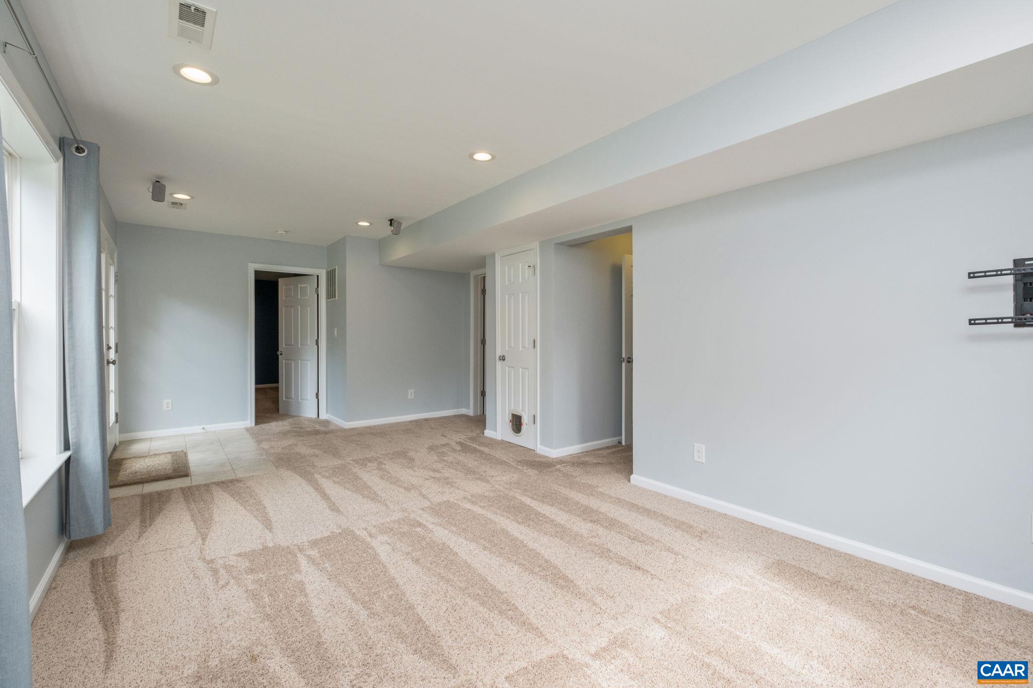 176 SOUTHRIDGE DR, RUCKERSVILLE, Virginia 22968, 6 Bedrooms Bedrooms, ,3 BathroomsBathrooms,Residential,176 SOUTHRIDGE DR,680442 MLS # 680442 176 SOUTHRIDGE DR, RUCKERSVILLE, Virginia 22968, 6 Bedrooms Bedrooms, ,3 BathroomsBathrooms,Residential,176 SOUTHRIDGE DR,680442 MLS # 680442