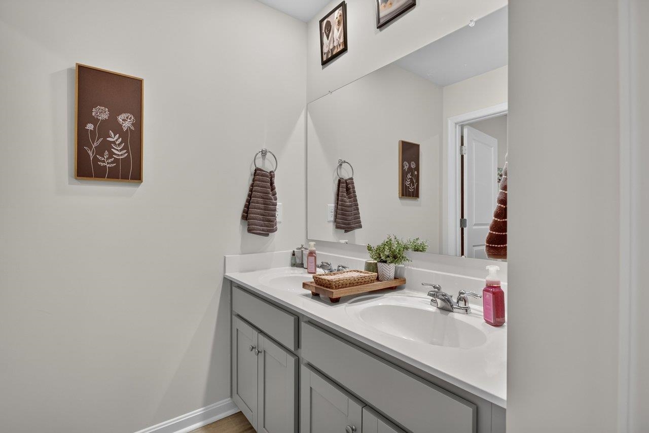 115 WATERFRONT DR, RAPHINE, Virginia 24472, 5 Bedrooms Bedrooms, ,3 BathroomsBathrooms,Residential,115 WATERFRONT DR,680444 MLS # 680444 115 WATERFRONT DR, RAPHINE, Virginia 24472, 5 Bedrooms Bedrooms, ,3 BathroomsBathrooms,Residential,115 WATERFRONT DR,680444 MLS # 680444