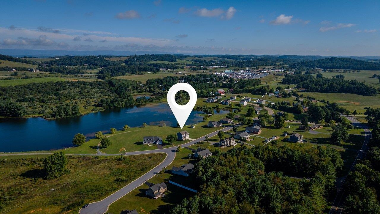 115 WATERFRONT DR, RAPHINE, Virginia 24472, 5 Bedrooms Bedrooms, ,3 BathroomsBathrooms,Residential,115 WATERFRONT DR,680444 MLS # 680444 115 WATERFRONT DR, RAPHINE, Virginia 24472, 5 Bedrooms Bedrooms, ,3 BathroomsBathrooms,Residential,115 WATERFRONT DR,680444 MLS # 680444
