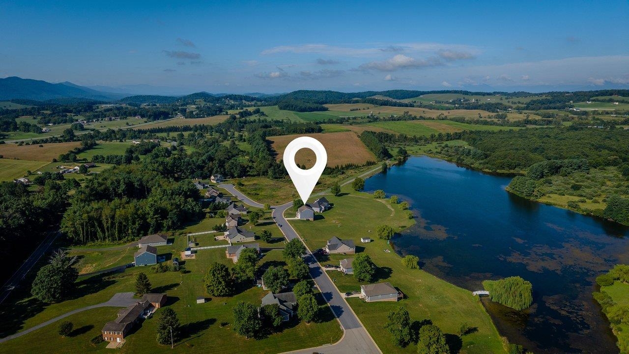 115 WATERFRONT DR, RAPHINE, Virginia 24472, 5 Bedrooms Bedrooms, ,3 BathroomsBathrooms,Residential,115 WATERFRONT DR,680444 MLS # 680444 115 WATERFRONT DR, RAPHINE, Virginia 24472, 5 Bedrooms Bedrooms, ,3 BathroomsBathrooms,Residential,115 WATERFRONT DR,680444 MLS # 680444
