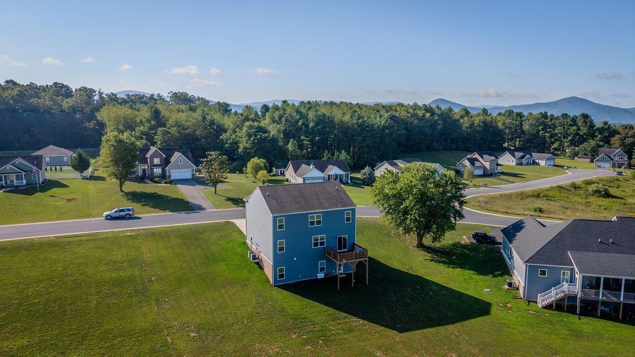 115 WATERFRONT DR, RAPHINE, Virginia 24472, 5 Bedrooms Bedrooms, ,3 BathroomsBathrooms,Residential,115 WATERFRONT DR,680444 MLS # 680444 115 WATERFRONT DR, RAPHINE, Virginia 24472, 5 Bedrooms Bedrooms, ,3 BathroomsBathrooms,Residential,115 WATERFRONT DR,680444 MLS # 680444