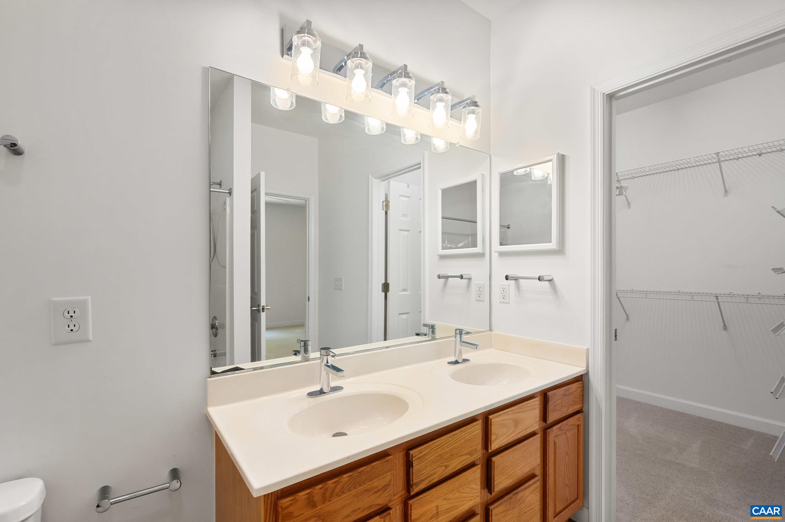 2320 RAVENSWOOD CT, CHARLOTTESVILLE, Virginia 22911, 2 Bedrooms Bedrooms, ,2 BathroomsBathrooms,Residential,2320 RAVENSWOOD CT,680446 MLS # 680446