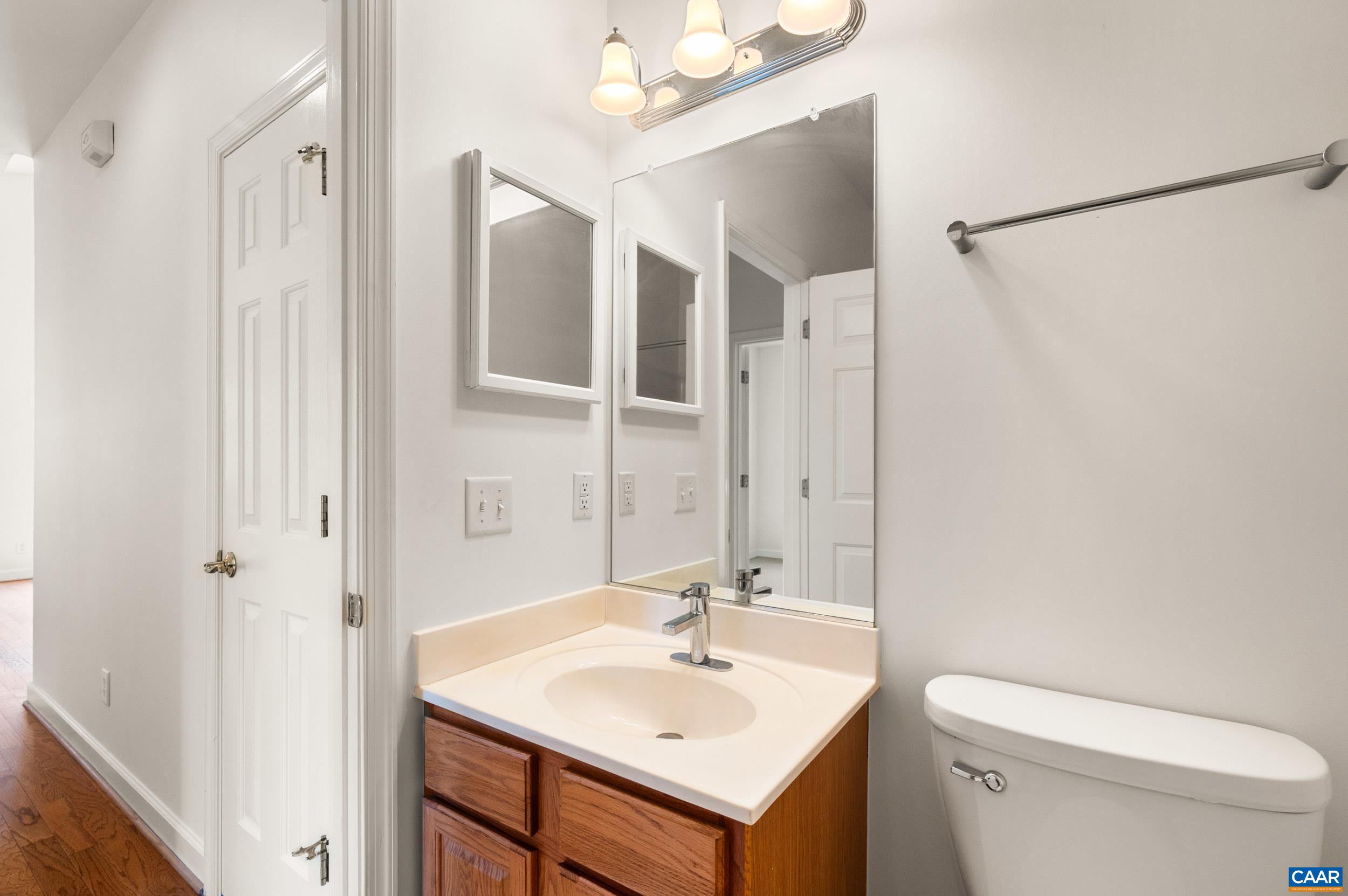 2320 RAVENSWOOD CT, CHARLOTTESVILLE, Virginia 22911, 2 Bedrooms Bedrooms, ,2 BathroomsBathrooms,Residential,2320 RAVENSWOOD CT,680446 MLS # 680446