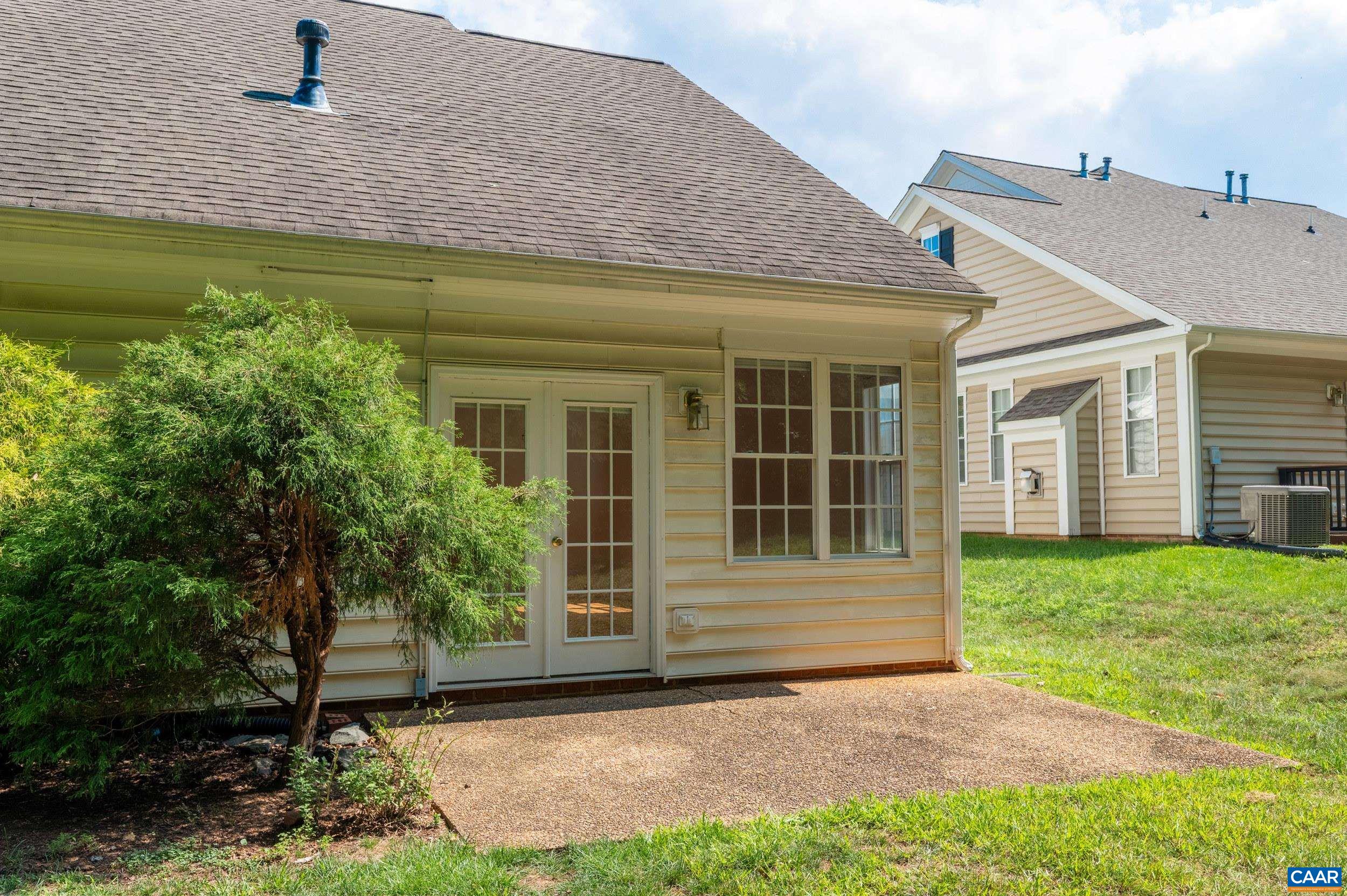 2320 RAVENSWOOD CT, CHARLOTTESVILLE, Virginia 22911, 2 Bedrooms Bedrooms, ,2 BathroomsBathrooms,Residential,2320 RAVENSWOOD CT,680446 MLS # 680446