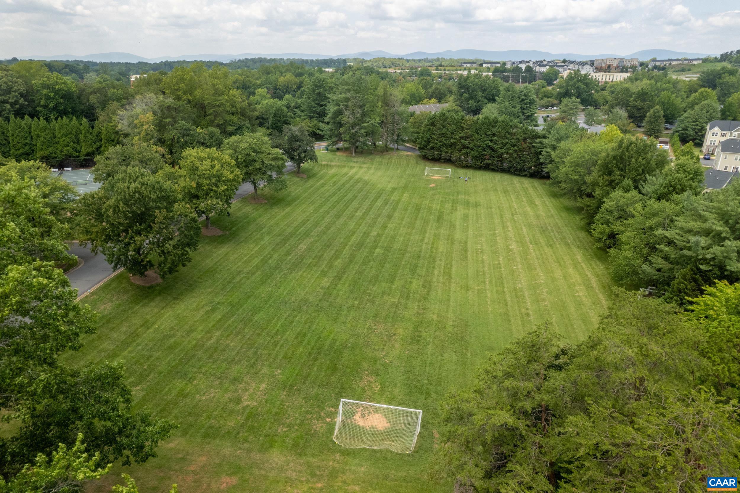 2320 RAVENSWOOD CT, CHARLOTTESVILLE, Virginia 22911, 2 Bedrooms Bedrooms, ,2 BathroomsBathrooms,Residential,2320 RAVENSWOOD CT,680446 MLS # 680446