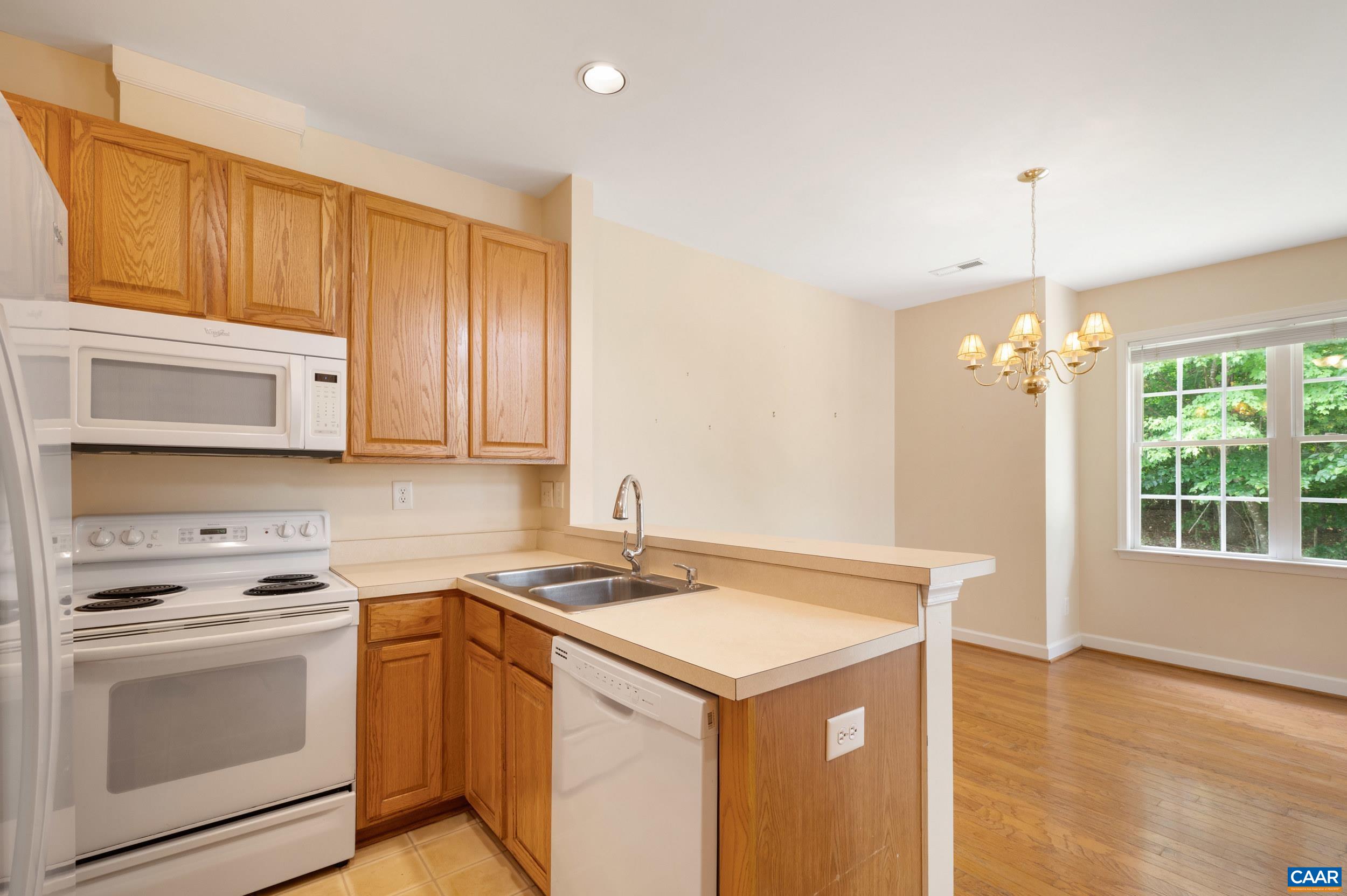 2318 RAVENSWOOD CT, CHARLOTTESVILLE, Virginia 22911, 3 Bedrooms Bedrooms, ,2 BathroomsBathrooms,Residential,2318 RAVENSWOOD CT,680447 MLS # 680447 2318 RAVENSWOOD CT, CHARLOTTESVILLE, Virginia 22911, 3 Bedrooms Bedrooms, ,2 BathroomsBathrooms,Residential,2318 RAVENSWOOD CT,680447 MLS # 680447