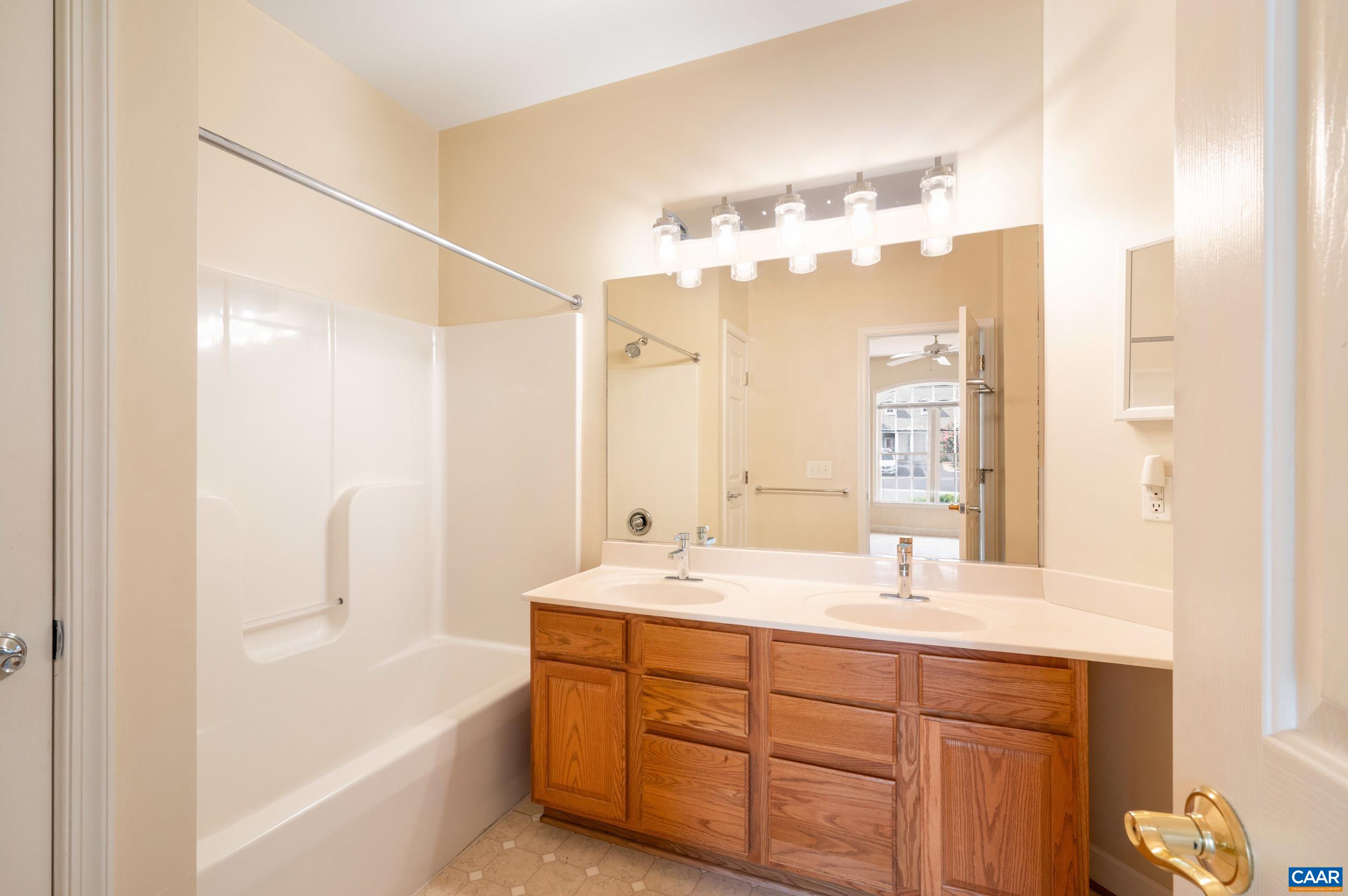 2318 RAVENSWOOD CT, CHARLOTTESVILLE, Virginia 22911, 3 Bedrooms Bedrooms, ,2 BathroomsBathrooms,Residential,2318 RAVENSWOOD CT,680447 MLS # 680447 2318 RAVENSWOOD CT, CHARLOTTESVILLE, Virginia 22911, 3 Bedrooms Bedrooms, ,2 BathroomsBathrooms,Residential,2318 RAVENSWOOD CT,680447 MLS # 680447