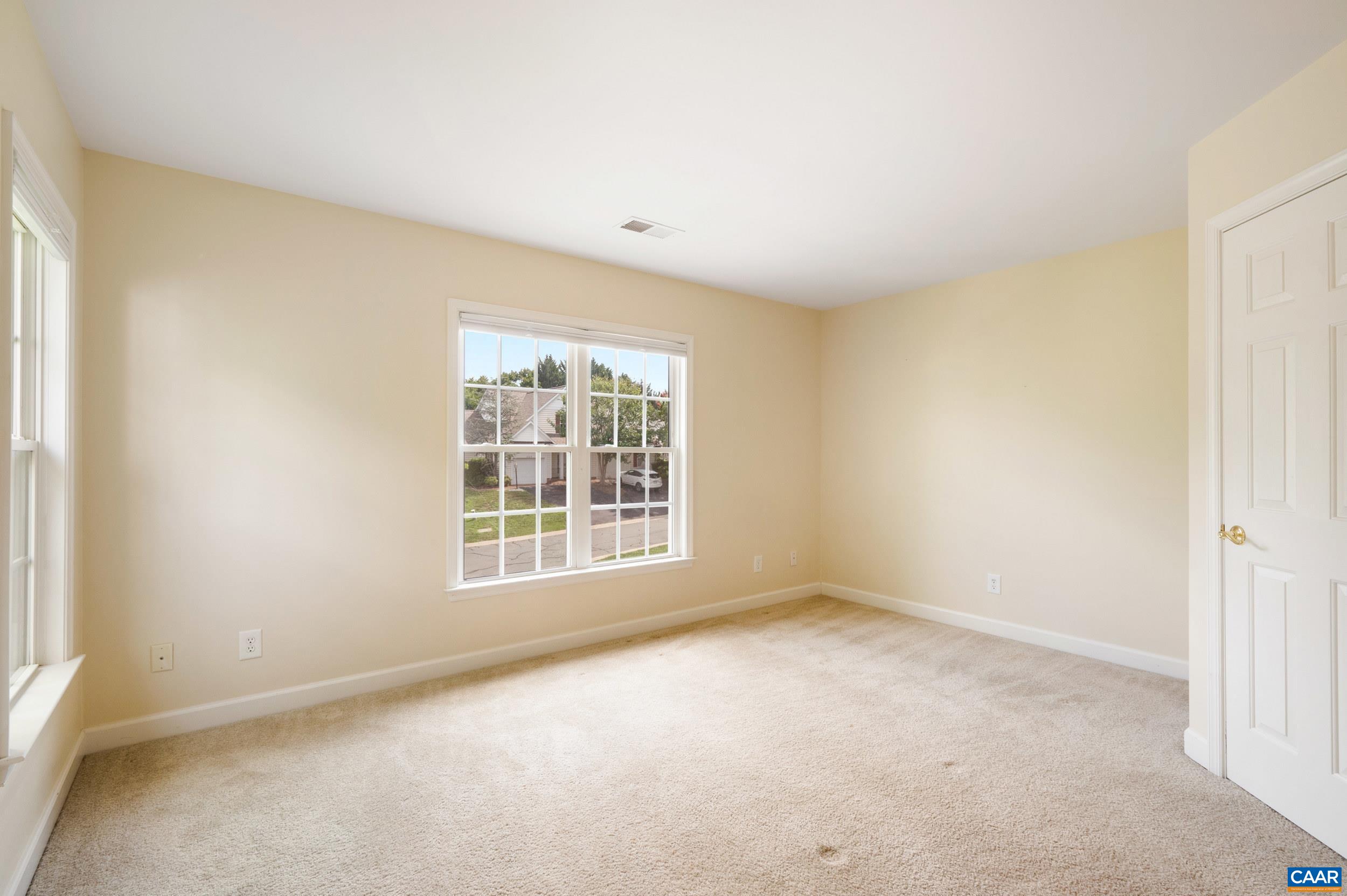 2318 RAVENSWOOD CT, CHARLOTTESVILLE, Virginia 22911, 3 Bedrooms Bedrooms, ,2 BathroomsBathrooms,Residential,2318 RAVENSWOOD CT,680447 MLS # 680447 2318 RAVENSWOOD CT, CHARLOTTESVILLE, Virginia 22911, 3 Bedrooms Bedrooms, ,2 BathroomsBathrooms,Residential,2318 RAVENSWOOD CT,680447 MLS # 680447