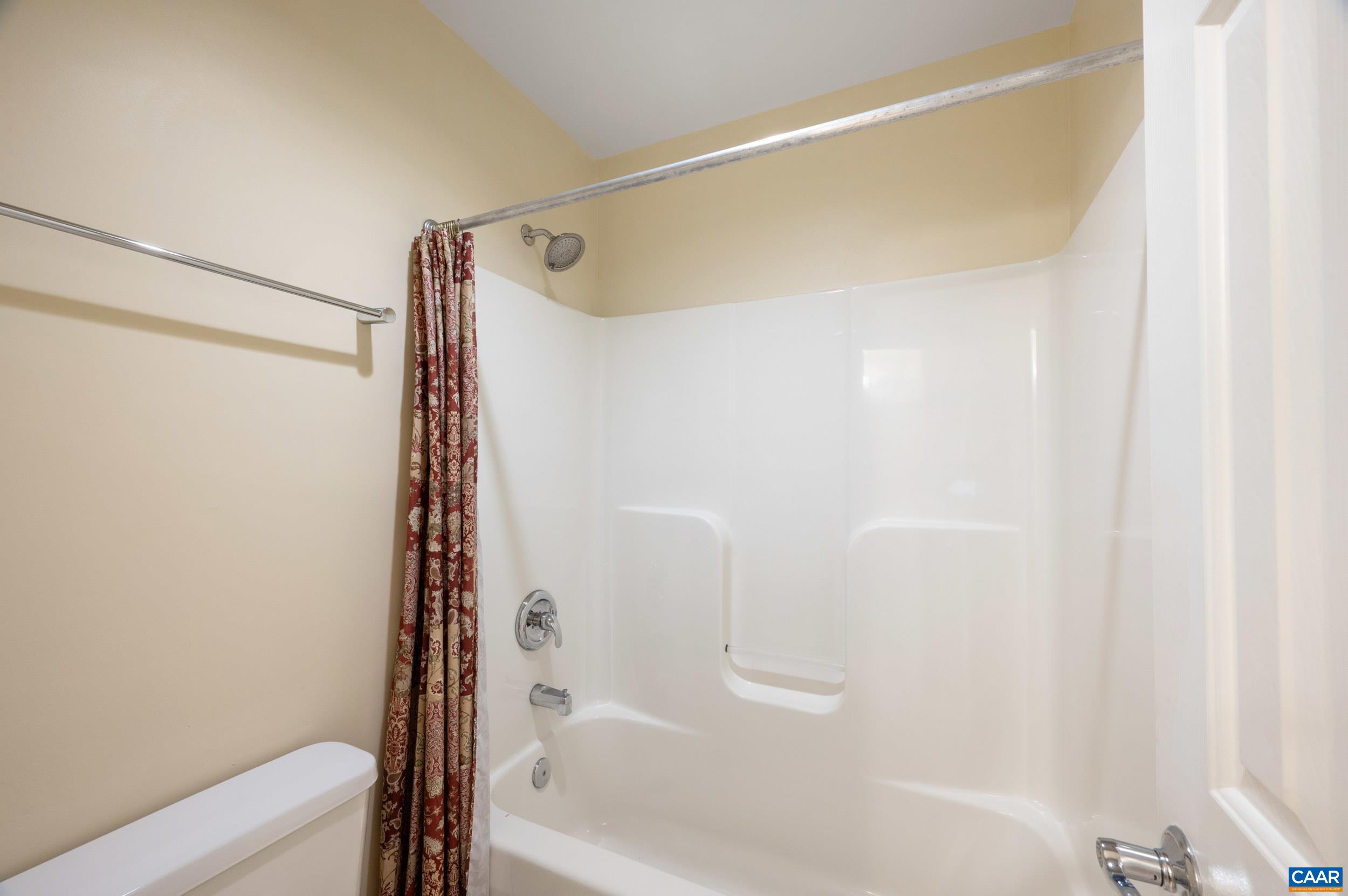 2318 RAVENSWOOD CT, CHARLOTTESVILLE, Virginia 22911, 3 Bedrooms Bedrooms, ,2 BathroomsBathrooms,Residential,2318 RAVENSWOOD CT,680447 MLS # 680447 2318 RAVENSWOOD CT, CHARLOTTESVILLE, Virginia 22911, 3 Bedrooms Bedrooms, ,2 BathroomsBathrooms,Residential,2318 RAVENSWOOD CT,680447 MLS # 680447