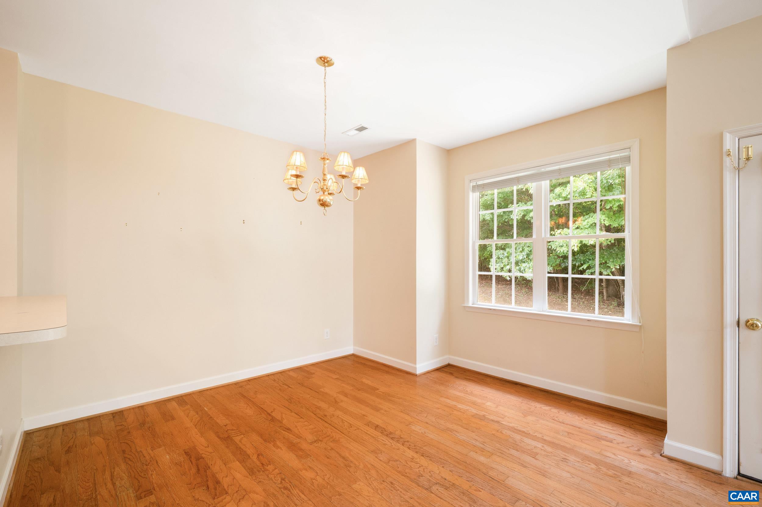 2318 RAVENSWOOD CT, CHARLOTTESVILLE, Virginia 22911, 3 Bedrooms Bedrooms, ,2 BathroomsBathrooms,Residential,2318 RAVENSWOOD CT,680447 MLS # 680447 2318 RAVENSWOOD CT, CHARLOTTESVILLE, Virginia 22911, 3 Bedrooms Bedrooms, ,2 BathroomsBathrooms,Residential,2318 RAVENSWOOD CT,680447 MLS # 680447