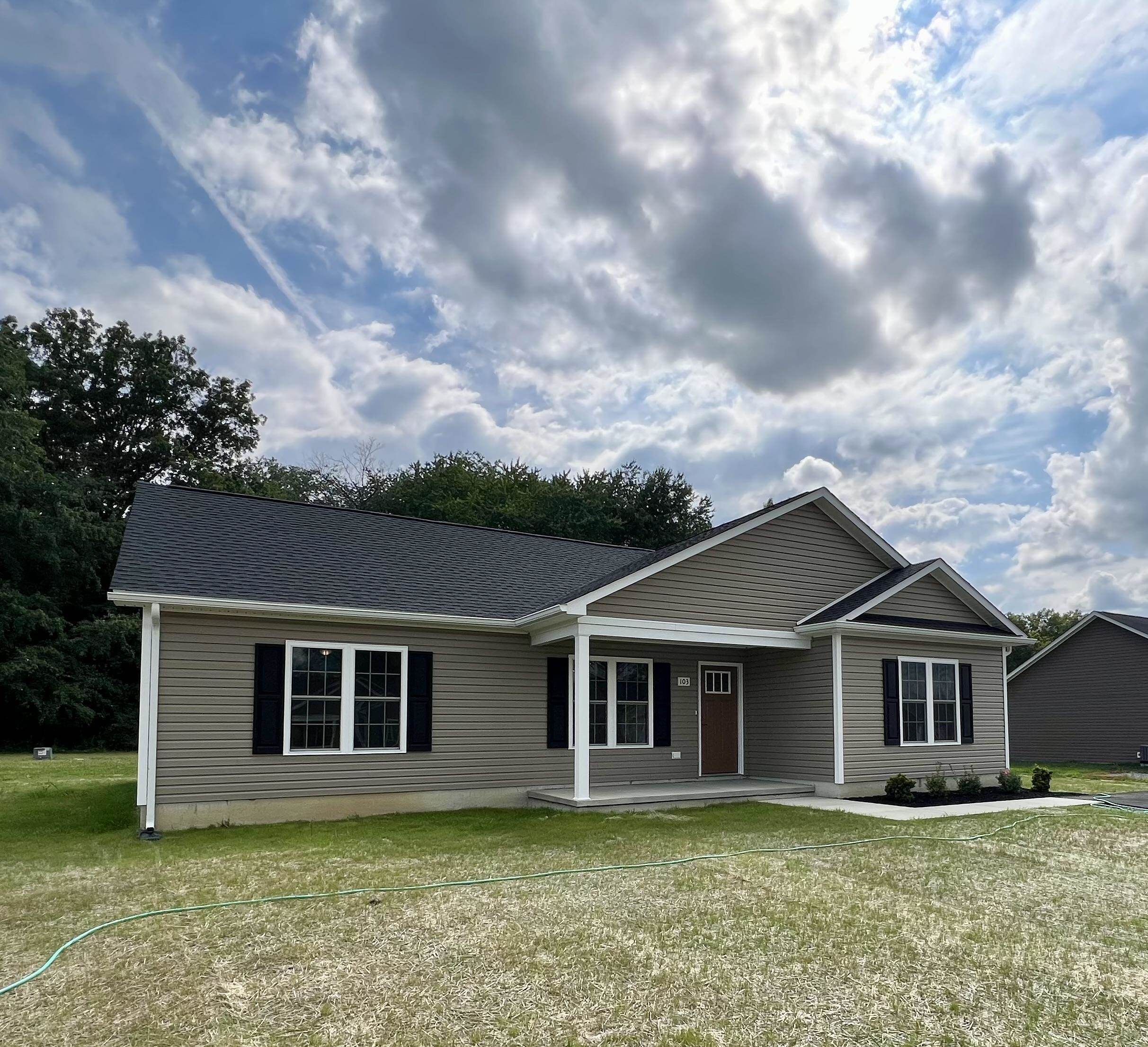 103 14TH ST, GROTTOES, Virginia 24441, 3 Bedrooms Bedrooms, ,2 BathroomsBathrooms,Residential,103 14TH ST,680448 MLS # 680448 103 14TH ST, GROTTOES, Virginia 24441, 3 Bedrooms Bedrooms, ,2 BathroomsBathrooms,Residential,103 14TH ST,680448 MLS # 680448