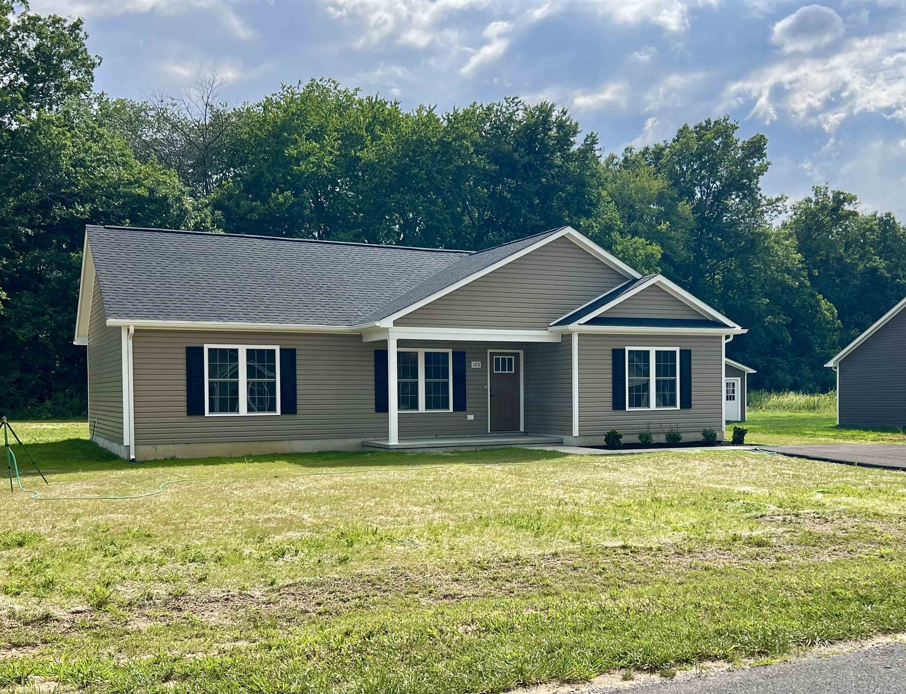 103 14TH ST, GROTTOES, Virginia 24441, 3 Bedrooms Bedrooms, ,2 BathroomsBathrooms,Residential,103 14TH ST,680448 MLS # 680448 103 14TH ST, GROTTOES, Virginia 24441, 3 Bedrooms Bedrooms, ,2 BathroomsBathrooms,Residential,103 14TH ST,680448 MLS # 680448