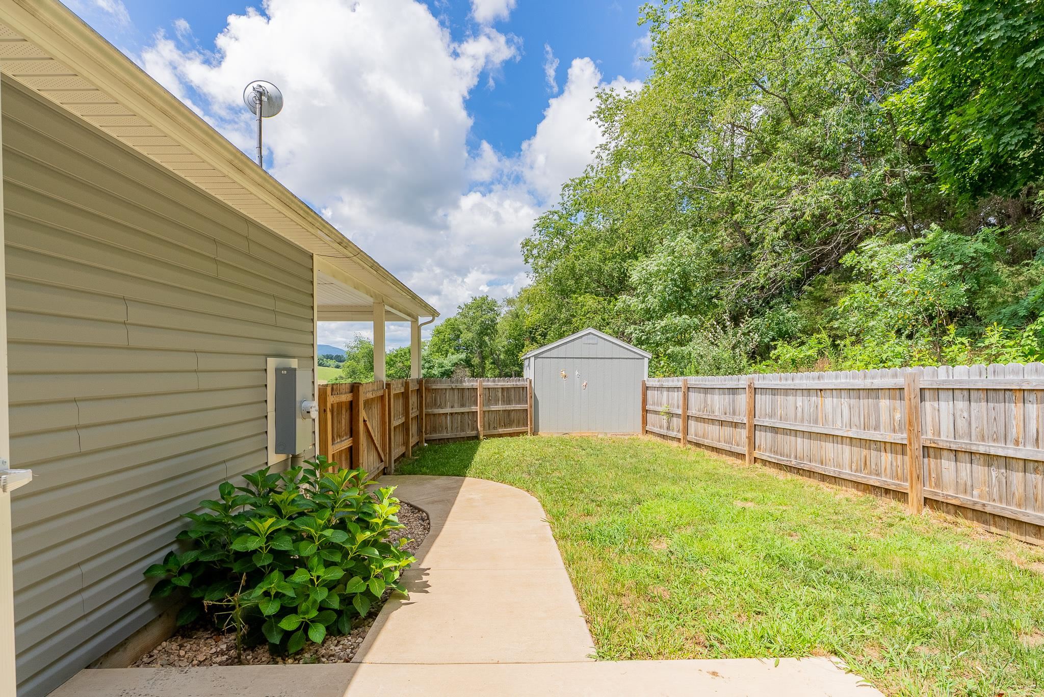 1399 UNION CHURCH RD, CHURCHVILLE, Virginia 24421, 3 Bedrooms Bedrooms, ,2 BathroomsBathrooms,Residential,1399 UNION CHURCH RD,680450 MLS # 680450 1399 UNION CHURCH RD, CHURCHVILLE, Virginia 24421, 3 Bedrooms Bedrooms, ,2 BathroomsBathrooms,Residential,1399 UNION CHURCH RD,680450 MLS # 680450