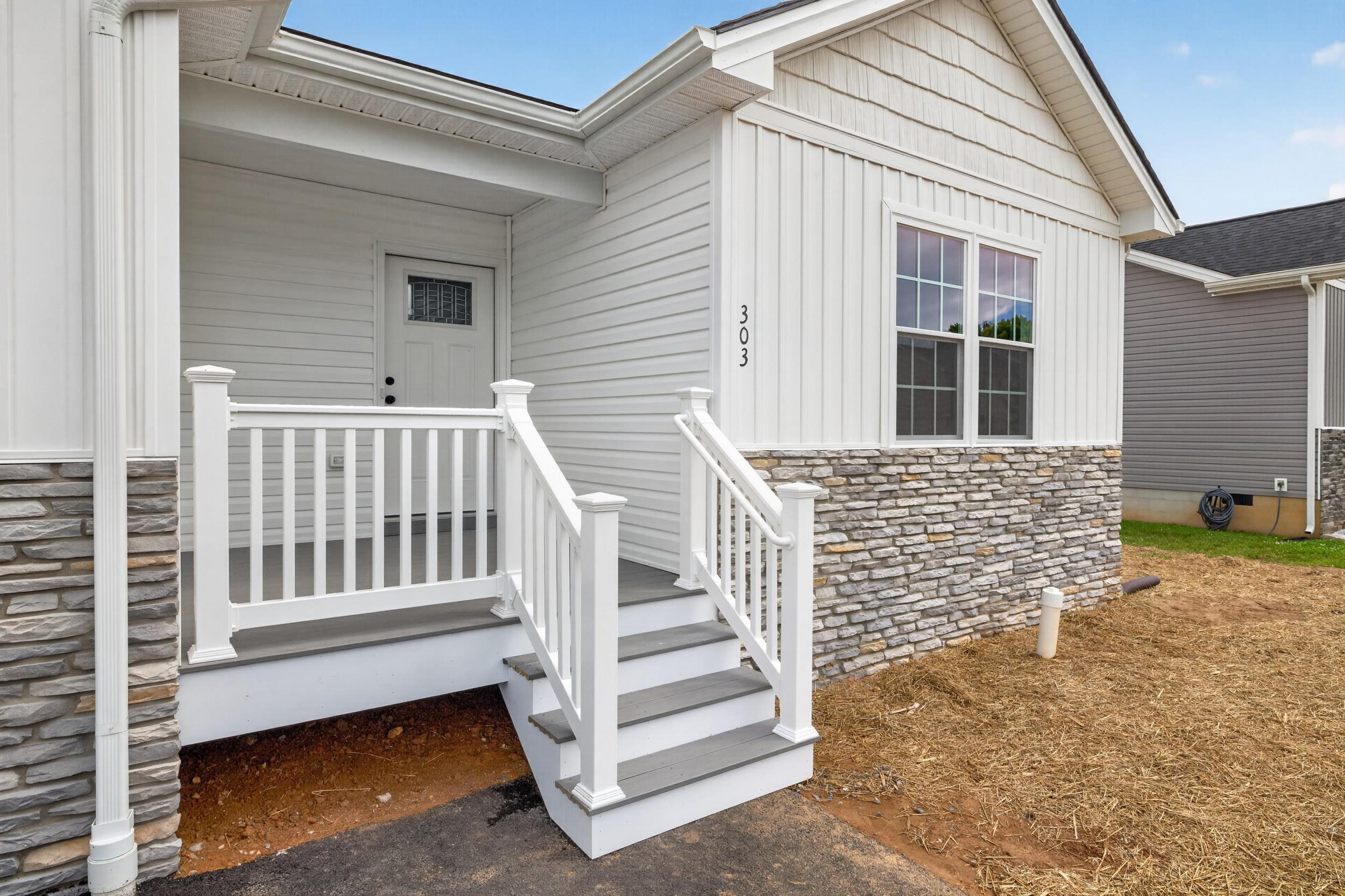 303 WILLOW OAK DR, ELKTON, Virginia 22827, 3 Bedrooms Bedrooms, ,2 BathroomsBathrooms,Residential,303 WILLOW OAK DR,680451 MLS # 680451 303 WILLOW OAK DR, ELKTON, Virginia 22827, 3 Bedrooms Bedrooms, ,2 BathroomsBathrooms,Residential,303 WILLOW OAK DR,680451 MLS # 680451