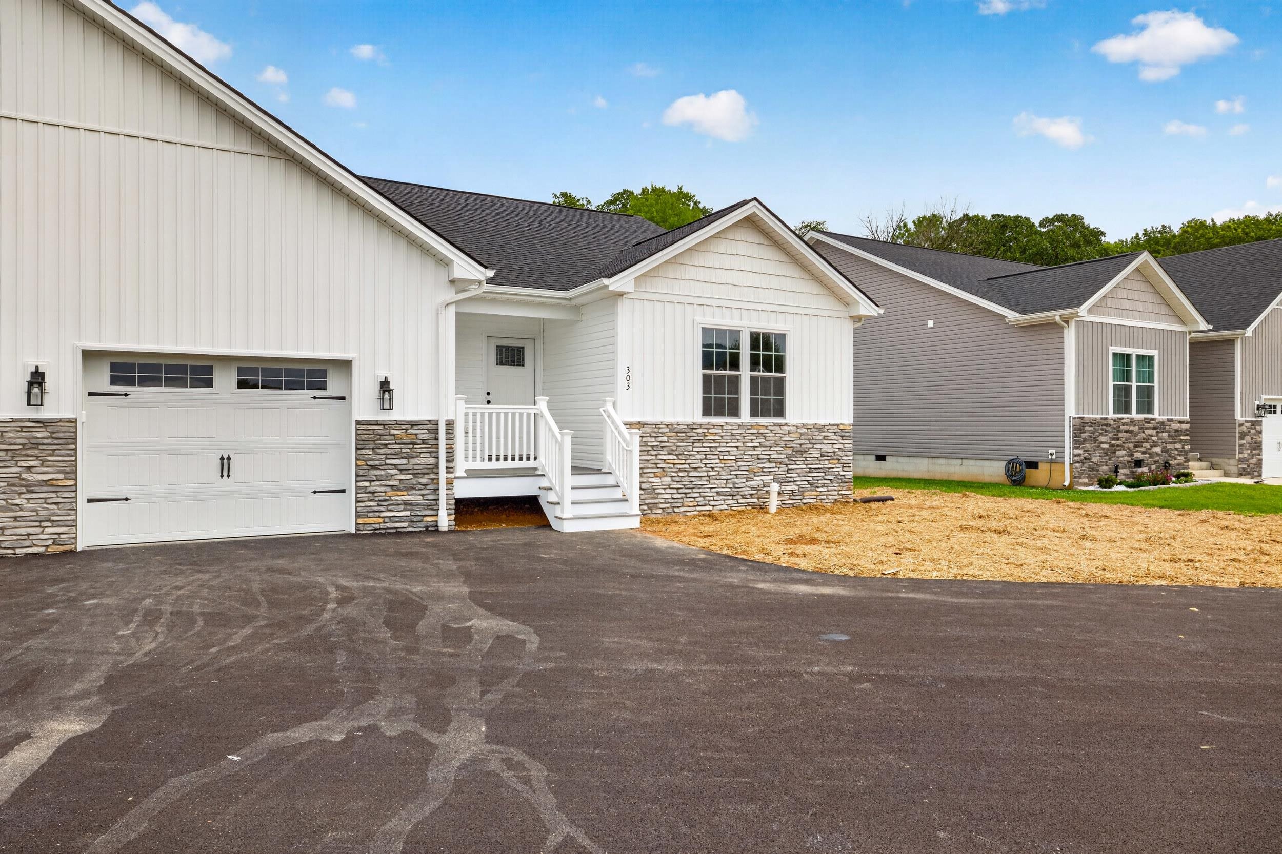 303 WILLOW OAK DR, ELKTON, Virginia 22827, 3 Bedrooms Bedrooms, ,2 BathroomsBathrooms,Residential,303 WILLOW OAK DR,680451 MLS # 680451 303 WILLOW OAK DR, ELKTON, Virginia 22827, 3 Bedrooms Bedrooms, ,2 BathroomsBathrooms,Residential,303 WILLOW OAK DR,680451 MLS # 680451
