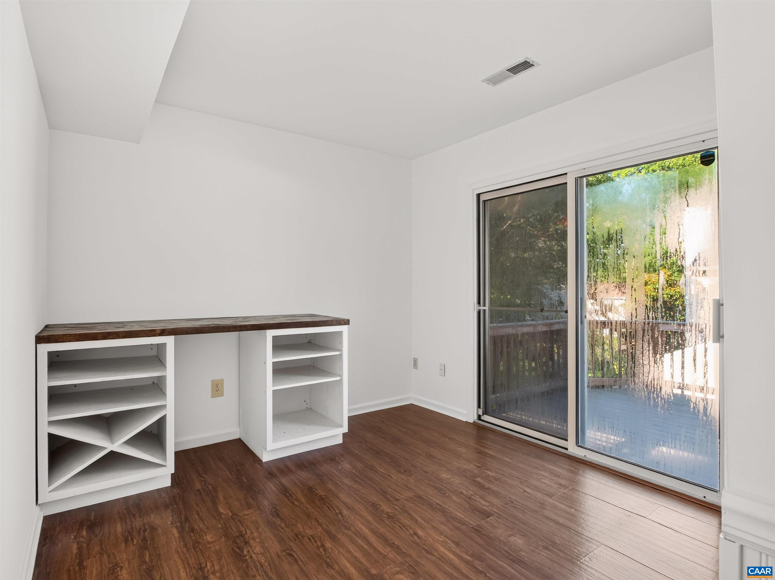 107 WESTWOOD CIR, CHARLOTTESVILLE, Virginia 22903, 3 Bedrooms Bedrooms, ,2 BathroomsBathrooms,Residential,107 WESTWOOD CIR,680458 MLS # 680458