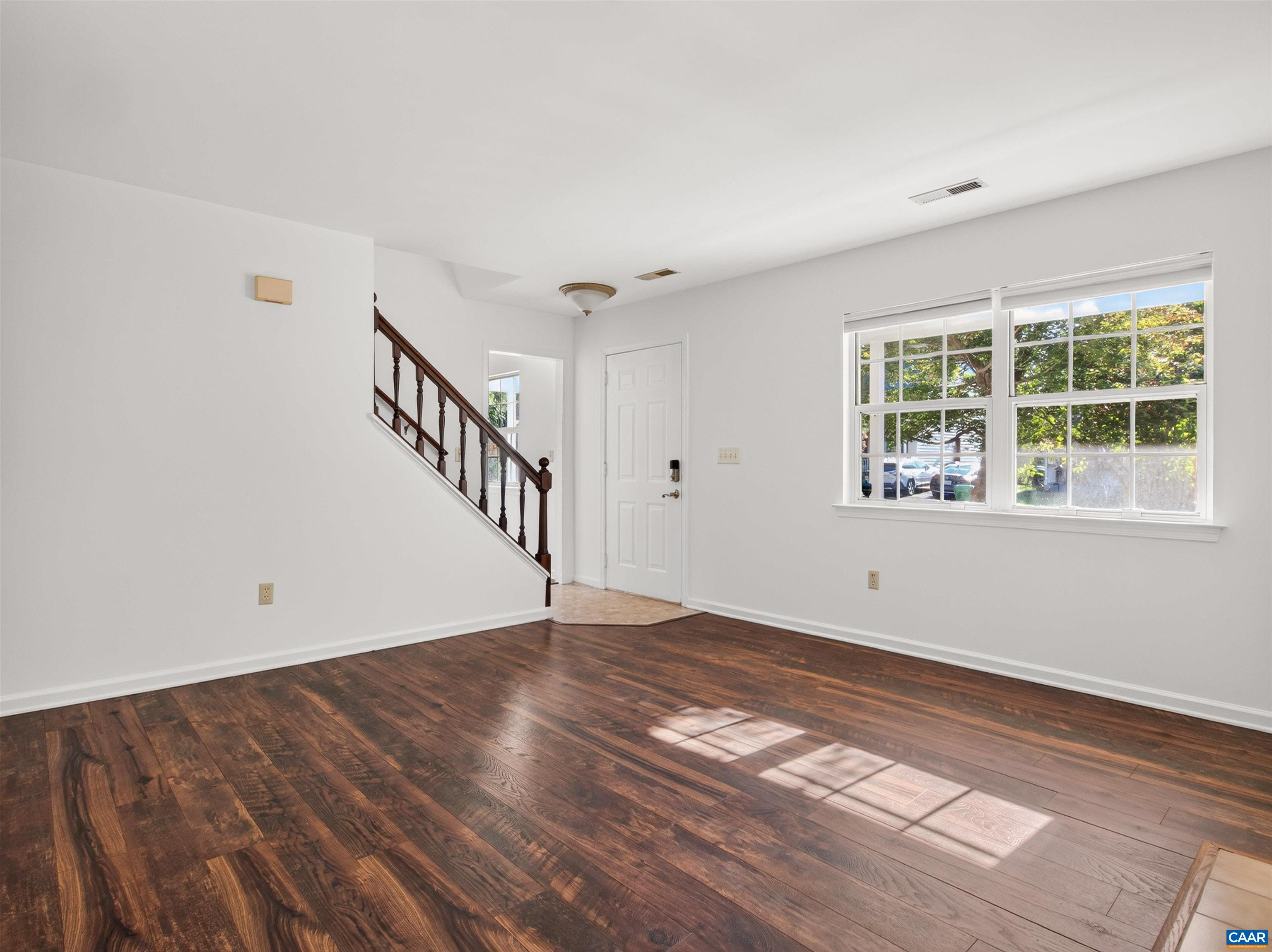 107 WESTWOOD CIR, CHARLOTTESVILLE, Virginia 22903, 3 Bedrooms Bedrooms, ,2 BathroomsBathrooms,Residential,107 WESTWOOD CIR,680458 MLS # 680458