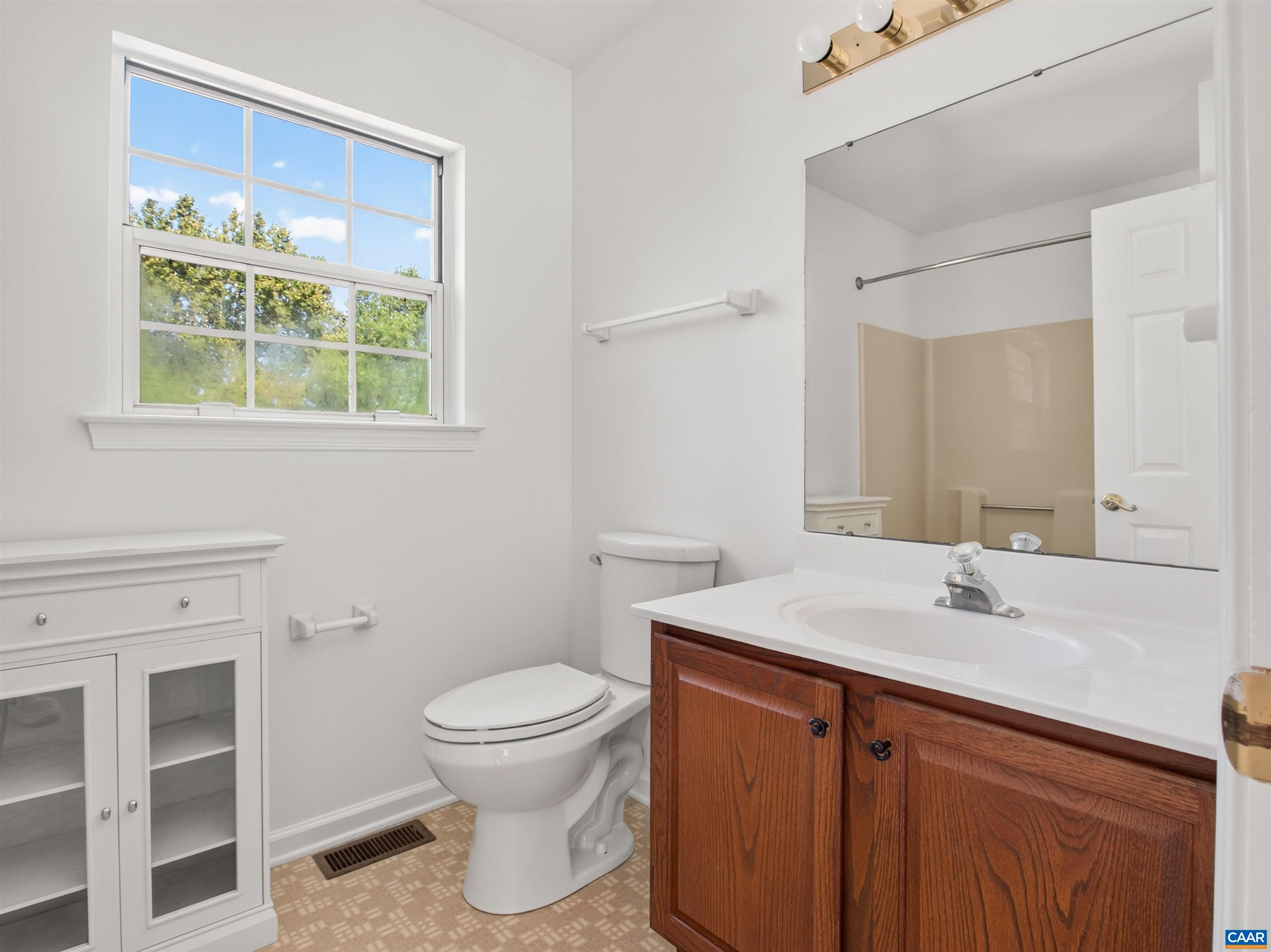 107 WESTWOOD CIR, CHARLOTTESVILLE, Virginia 22903, 3 Bedrooms Bedrooms, ,2 BathroomsBathrooms,Residential,107 WESTWOOD CIR,680458 MLS # 680458