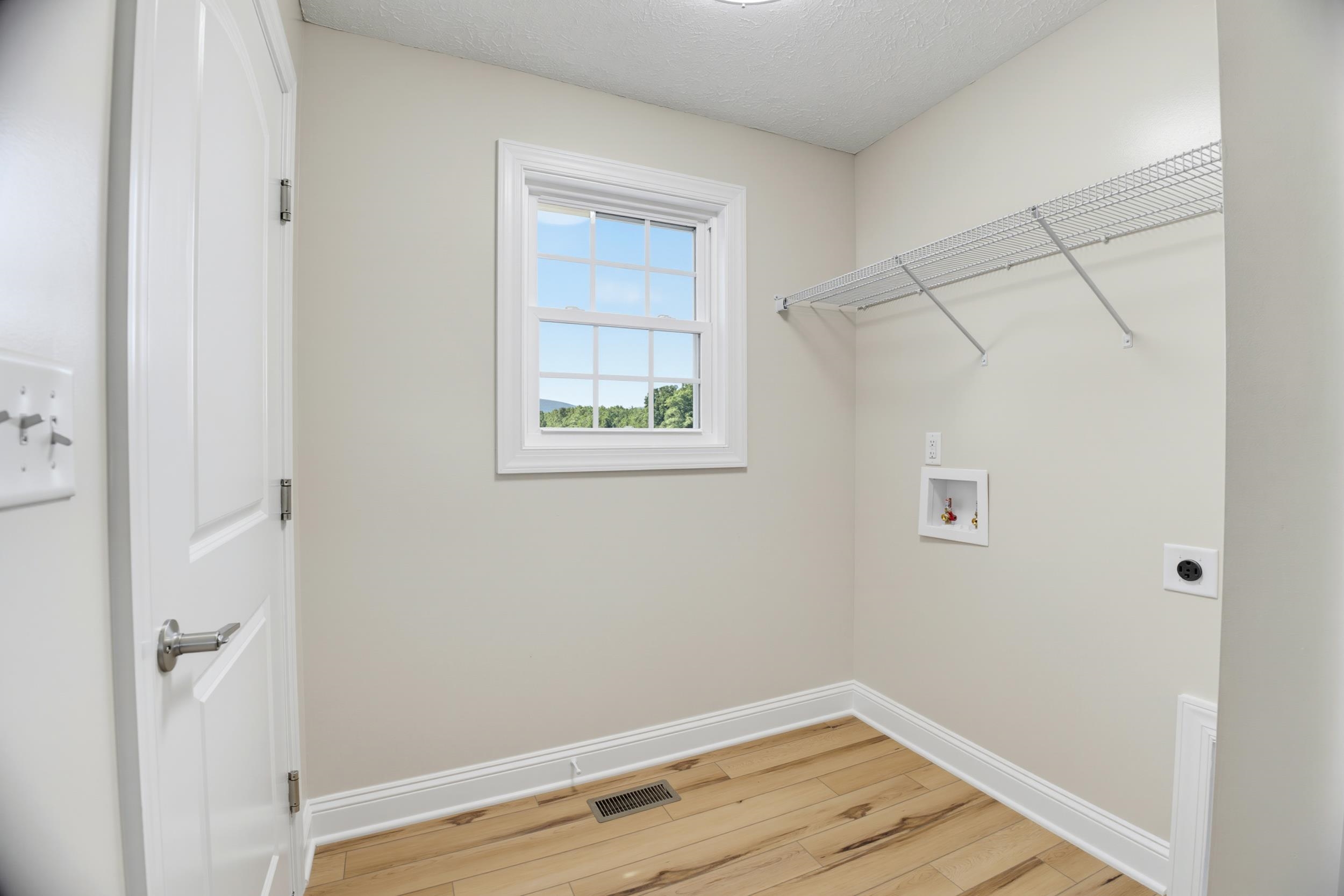 33 AUTUMN RIDGE DR, STUARTS DRAFT, Virginia 24477, 3 Bedrooms Bedrooms, ,2 BathroomsBathrooms,Residential,33 AUTUMN RIDGE DR,680459 MLS # 680459 33 AUTUMN RIDGE DR, STUARTS DRAFT, Virginia 24477, 3 Bedrooms Bedrooms, ,2 BathroomsBathrooms,Residential,33 AUTUMN RIDGE DR,680459 MLS # 680459