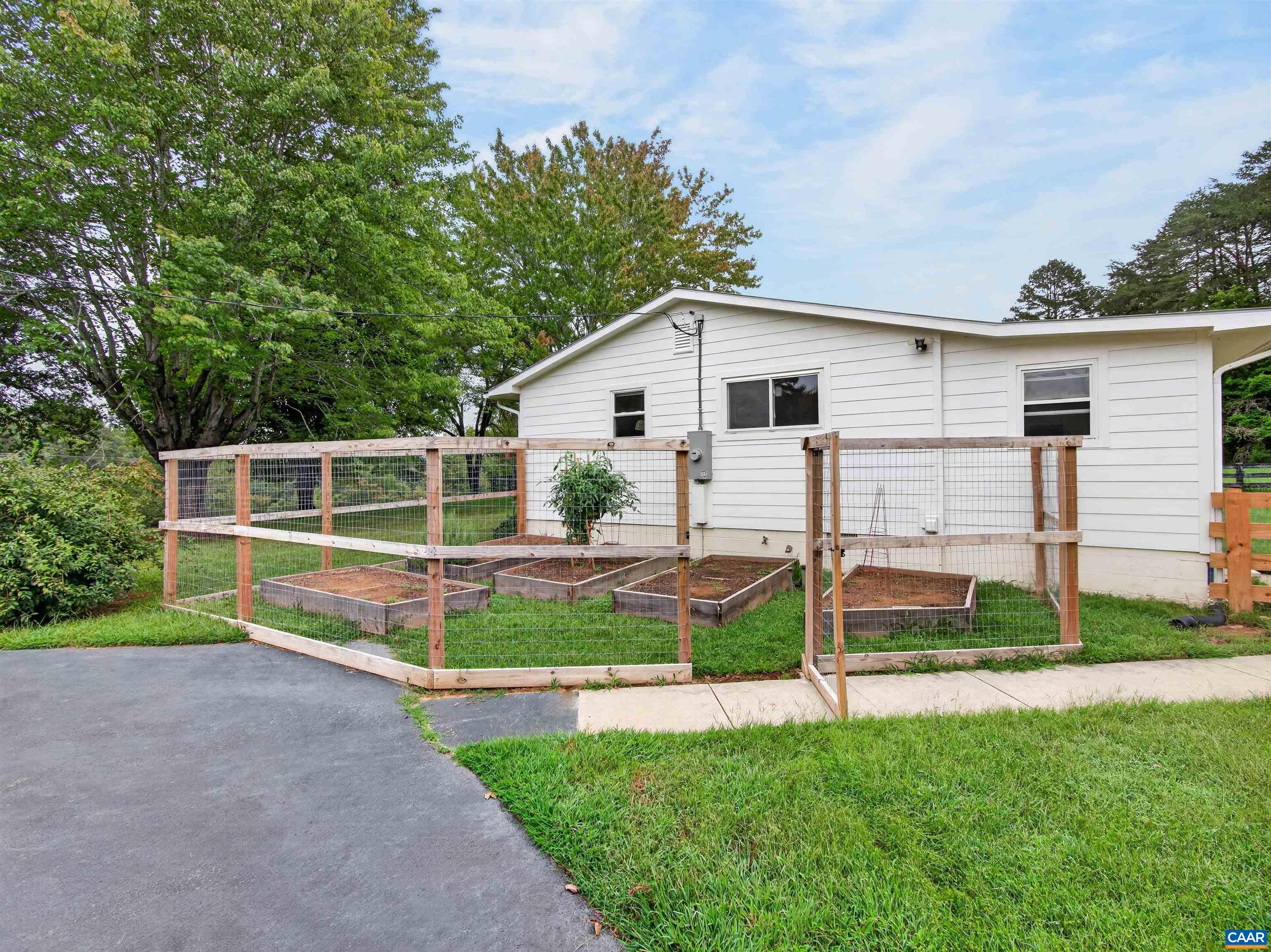 2959 BURNLEY STATION RD, BARBOURSVILLE, Virginia 22923, 3 Bedrooms Bedrooms, ,2 BathroomsBathrooms,Residential,2959 BURNLEY STATION RD,676999 MLS # 676999 2959 BURNLEY STATION RD, BARBOURSVILLE, Virginia 22923, 3 Bedrooms Bedrooms, ,2 BathroomsBathrooms,Residential,2959 BURNLEY STATION RD,676999 MLS # 676999