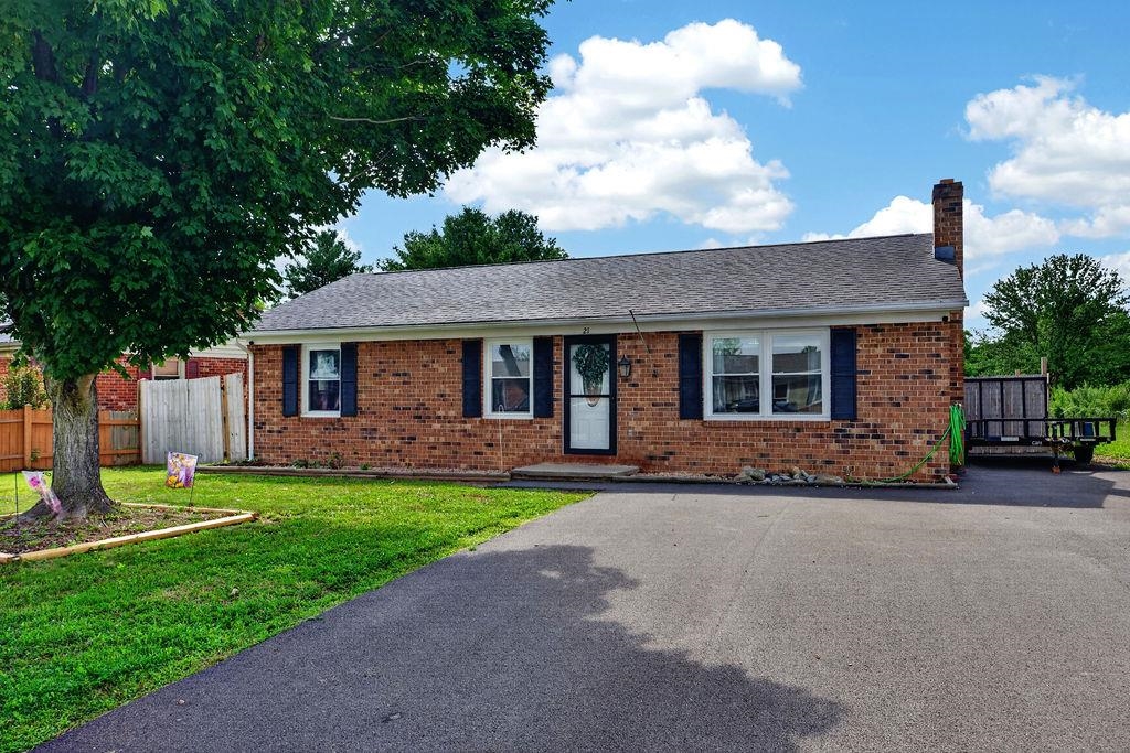 21 EASTGATE DR, VERONA, Virginia 24482, 3 Bedrooms Bedrooms, ,1 BathroomBathrooms,Residential,21 EASTGATE DR,679466 MLS # 679466 21 EASTGATE DR, VERONA, Virginia 24482, 3 Bedrooms Bedrooms, ,1 BathroomBathrooms,Residential,21 EASTGATE DR,679466 MLS # 679466