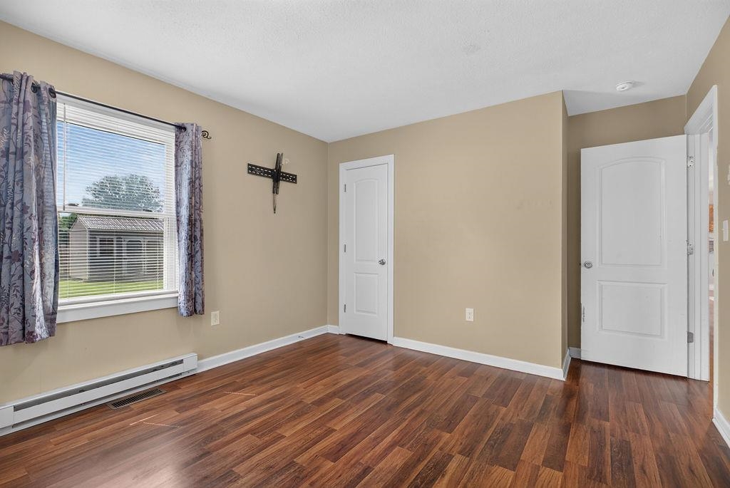21 EASTGATE DR, VERONA, Virginia 24482, 3 Bedrooms Bedrooms, ,1 BathroomBathrooms,Residential,21 EASTGATE DR,679466 MLS # 679466 21 EASTGATE DR, VERONA, Virginia 24482, 3 Bedrooms Bedrooms, ,1 BathroomBathrooms,Residential,21 EASTGATE DR,679466 MLS # 679466