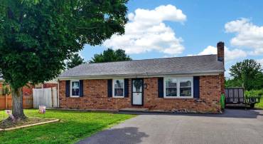 21 EASTGATE DR, VERONA, Virginia 24482, 3 Bedrooms Bedrooms, ,1 BathroomBathrooms,Residential,21 EASTGATE DR,679466 MLS # 679466