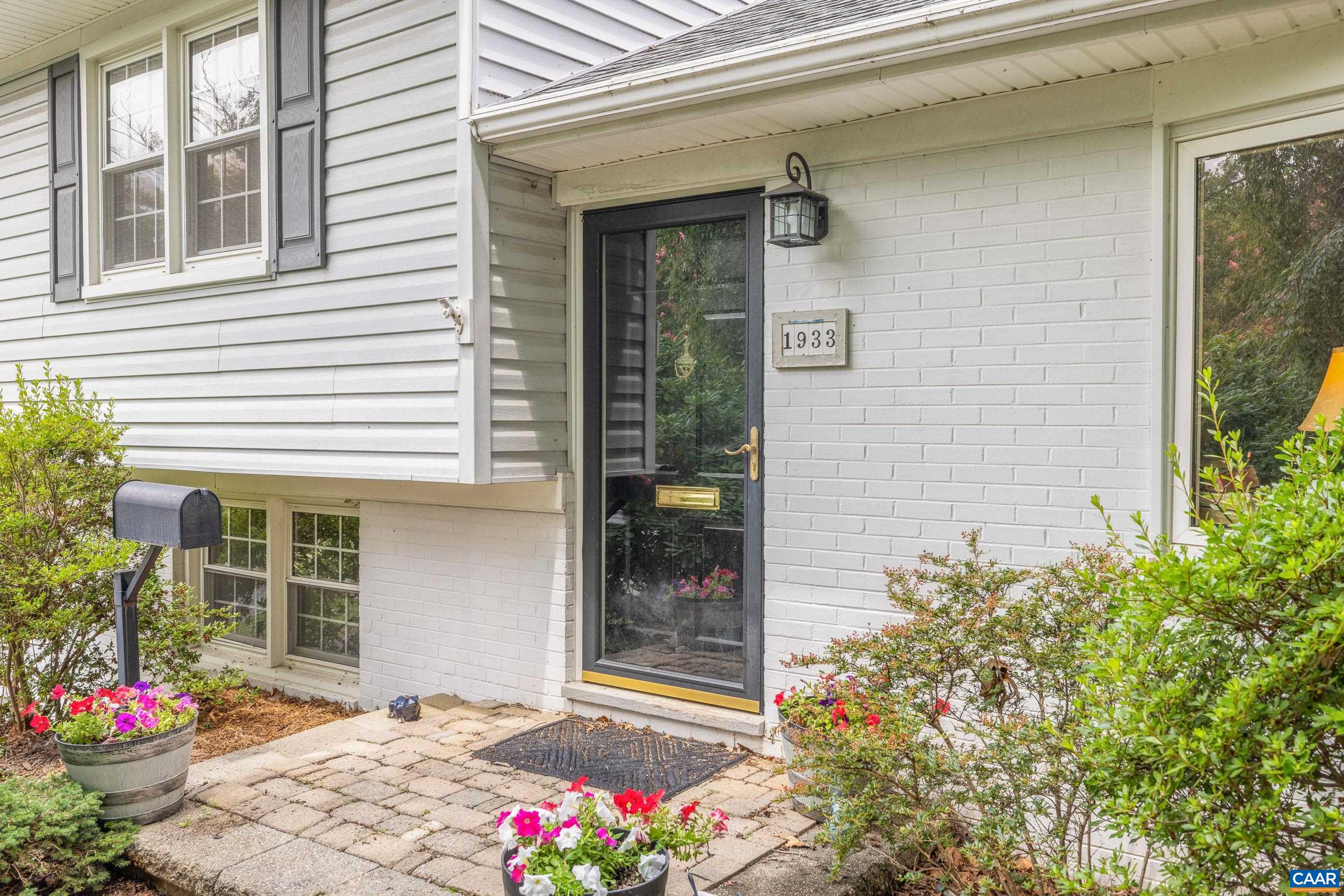 1933 FOREST DR, WAYNESBORO, Virginia 22980, 3 Bedrooms Bedrooms, ,2 BathroomsBathrooms,Residential,1933 FOREST DR,680139 MLS # 680139 1933 FOREST DR, WAYNESBORO, Virginia 22980, 3 Bedrooms Bedrooms, ,2 BathroomsBathrooms,Residential,1933 FOREST DR,680139 MLS # 680139