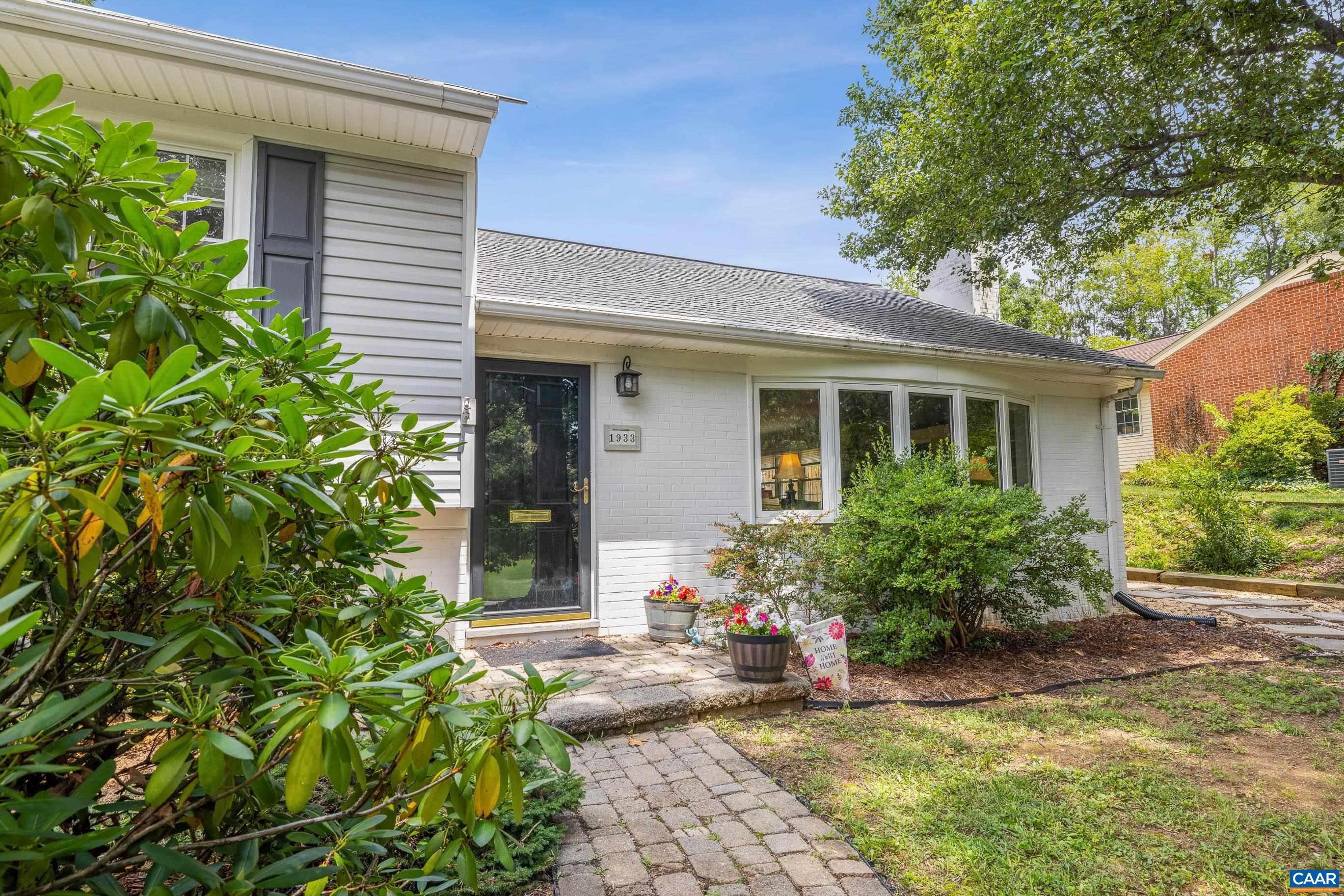 1933 FOREST DR, WAYNESBORO, Virginia 22980, 3 Bedrooms Bedrooms, ,2 BathroomsBathrooms,Residential,1933 FOREST DR,680139 MLS # 680139 1933 FOREST DR, WAYNESBORO, Virginia 22980, 3 Bedrooms Bedrooms, ,2 BathroomsBathrooms,Residential,1933 FOREST DR,680139 MLS # 680139