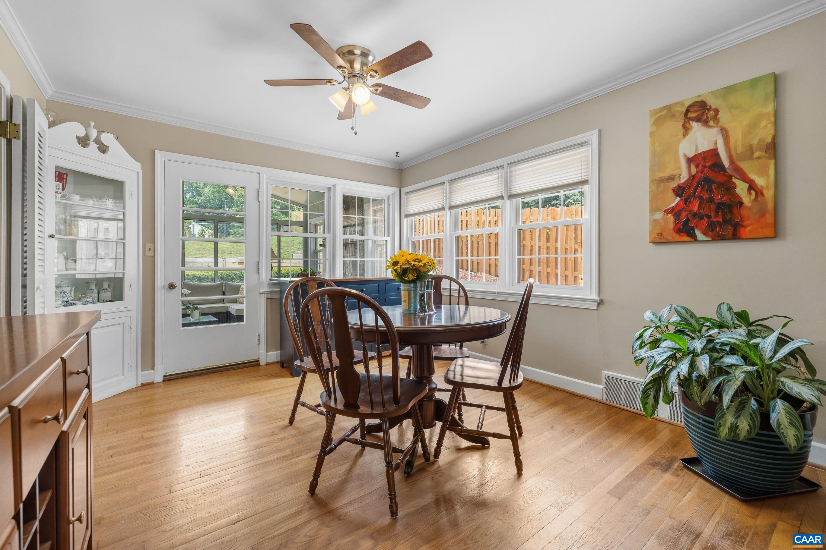 1933 FOREST DR, WAYNESBORO, Virginia 22980, 3 Bedrooms Bedrooms, ,2 BathroomsBathrooms,Residential,1933 FOREST DR,680139 MLS # 680139 1933 FOREST DR, WAYNESBORO, Virginia 22980, 3 Bedrooms Bedrooms, ,2 BathroomsBathrooms,Residential,1933 FOREST DR,680139 MLS # 680139