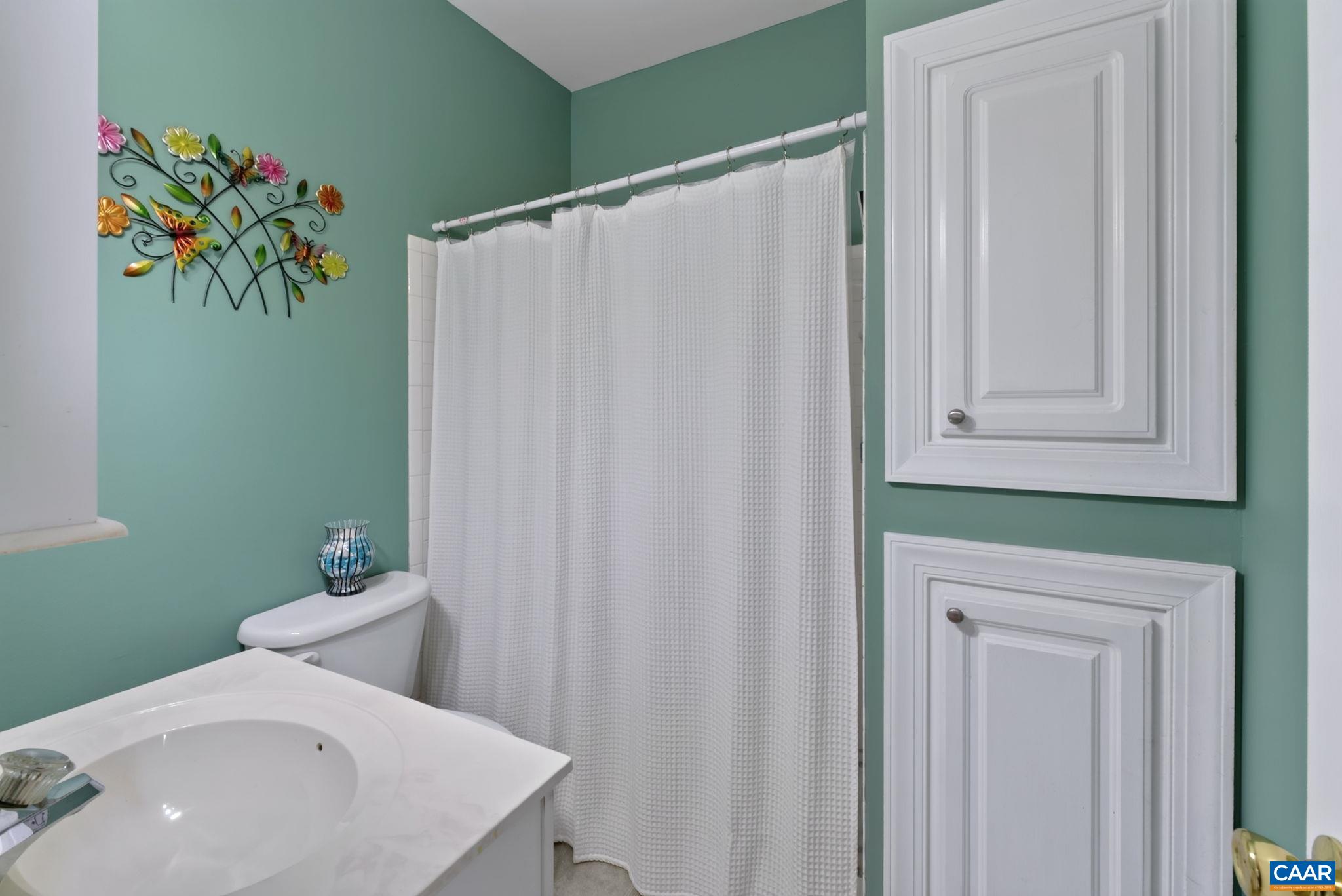378 KESWICK GLEN DR, KESWICK, Virginia 22947, 3 Bedrooms Bedrooms, ,3 BathroomsBathrooms,Residential,378 KESWICK GLEN DR,680470 MLS # 680470