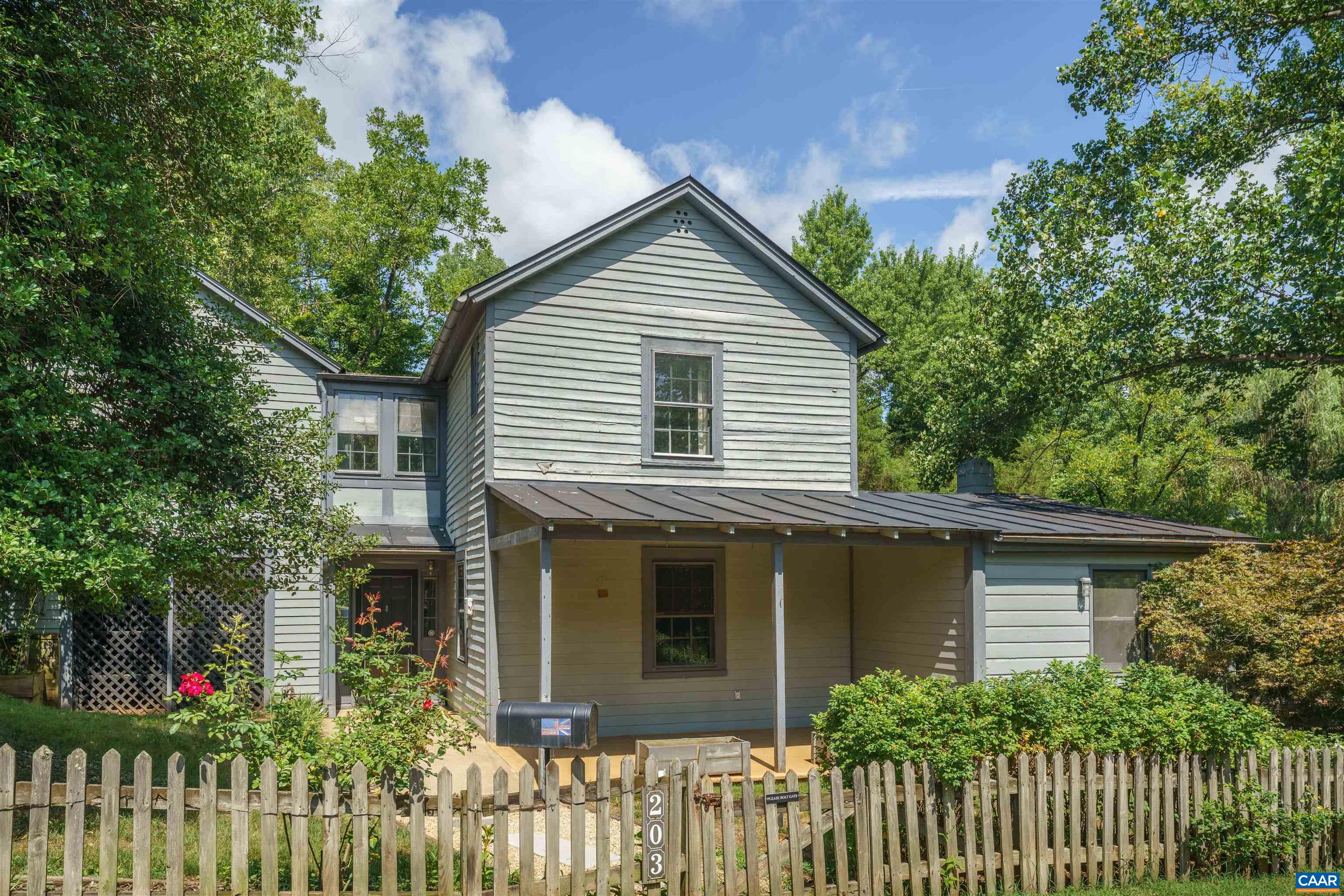 203 RIVERSIDE AVE, CHARLOTTESVILLE, Virginia 22902, 3 Bedrooms Bedrooms, ,2 BathroomsBathrooms,Residential,203 RIVERSIDE AVE,680472 MLS # 680472 203 RIVERSIDE AVE, CHARLOTTESVILLE, Virginia 22902, 3 Bedrooms Bedrooms, ,2 BathroomsBathrooms,Residential,203 RIVERSIDE AVE,680472 MLS # 680472