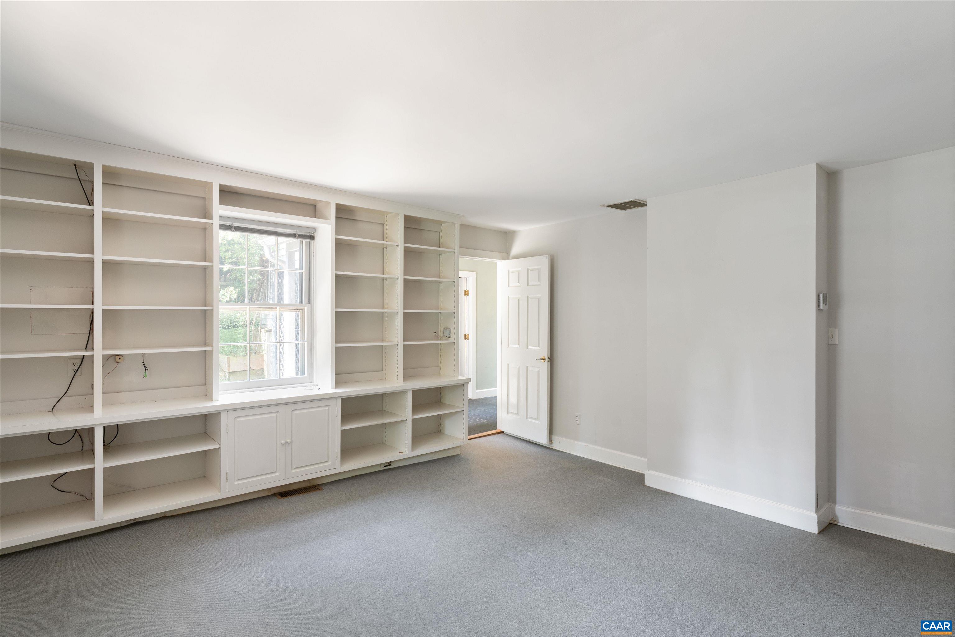 203 RIVERSIDE AVE, CHARLOTTESVILLE, Virginia 22902, 3 Bedrooms Bedrooms, ,2 BathroomsBathrooms,Residential,203 RIVERSIDE AVE,680472 MLS # 680472 203 RIVERSIDE AVE, CHARLOTTESVILLE, Virginia 22902, 3 Bedrooms Bedrooms, ,2 BathroomsBathrooms,Residential,203 RIVERSIDE AVE,680472 MLS # 680472