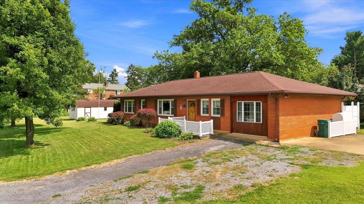 595 BOWMAN RD, DAYTON, Virginia 22821, 3 Bedrooms Bedrooms, ,1 BathroomBathrooms,Residential,595 BOWMAN RD,680473 MLS # 680473 595 BOWMAN RD, DAYTON, Virginia 22821, 3 Bedrooms Bedrooms, ,1 BathroomBathrooms,Residential,595 BOWMAN RD,680473 MLS # 680473