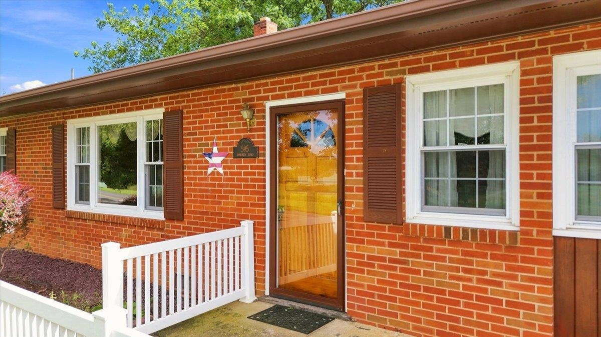 595 BOWMAN RD, DAYTON, Virginia 22821, 3 Bedrooms Bedrooms, ,1 BathroomBathrooms,Residential,595 BOWMAN RD,680473 MLS # 680473 595 BOWMAN RD, DAYTON, Virginia 22821, 3 Bedrooms Bedrooms, ,1 BathroomBathrooms,Residential,595 BOWMAN RD,680473 MLS # 680473