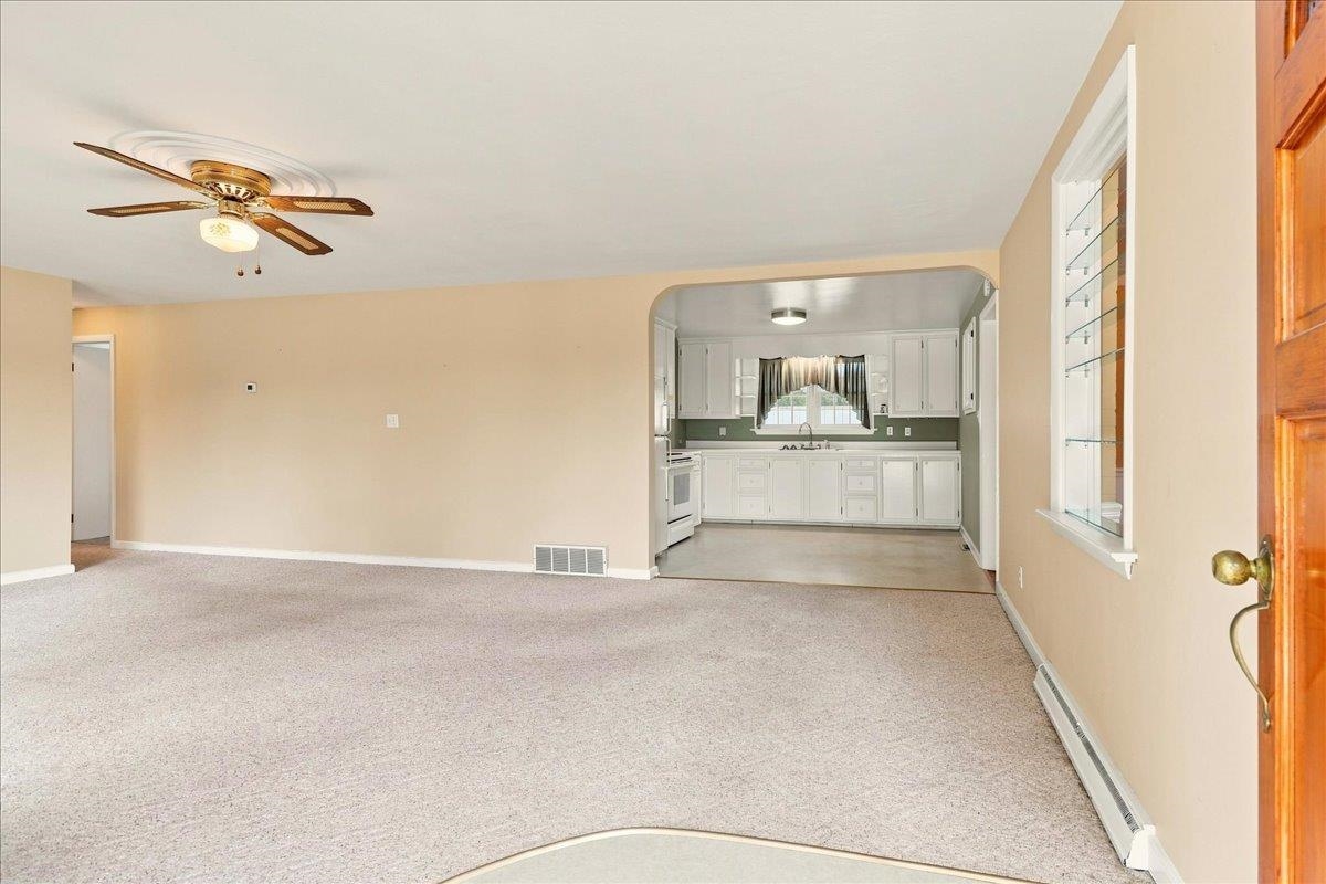 595 BOWMAN RD, DAYTON, Virginia 22821, 3 Bedrooms Bedrooms, ,1 BathroomBathrooms,Residential,595 BOWMAN RD,680473 MLS # 680473 595 BOWMAN RD, DAYTON, Virginia 22821, 3 Bedrooms Bedrooms, ,1 BathroomBathrooms,Residential,595 BOWMAN RD,680473 MLS # 680473