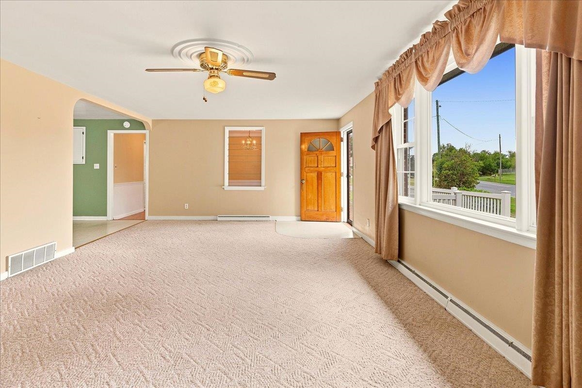 595 BOWMAN RD, DAYTON, Virginia 22821, 3 Bedrooms Bedrooms, ,1 BathroomBathrooms,Residential,595 BOWMAN RD,680473 MLS # 680473 595 BOWMAN RD, DAYTON, Virginia 22821, 3 Bedrooms Bedrooms, ,1 BathroomBathrooms,Residential,595 BOWMAN RD,680473 MLS # 680473