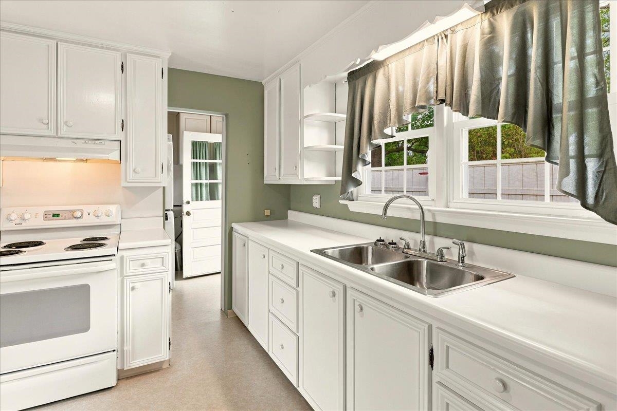 595 BOWMAN RD, DAYTON, Virginia 22821, 3 Bedrooms Bedrooms, ,1 BathroomBathrooms,Residential,595 BOWMAN RD,680473 MLS # 680473 595 BOWMAN RD, DAYTON, Virginia 22821, 3 Bedrooms Bedrooms, ,1 BathroomBathrooms,Residential,595 BOWMAN RD,680473 MLS # 680473