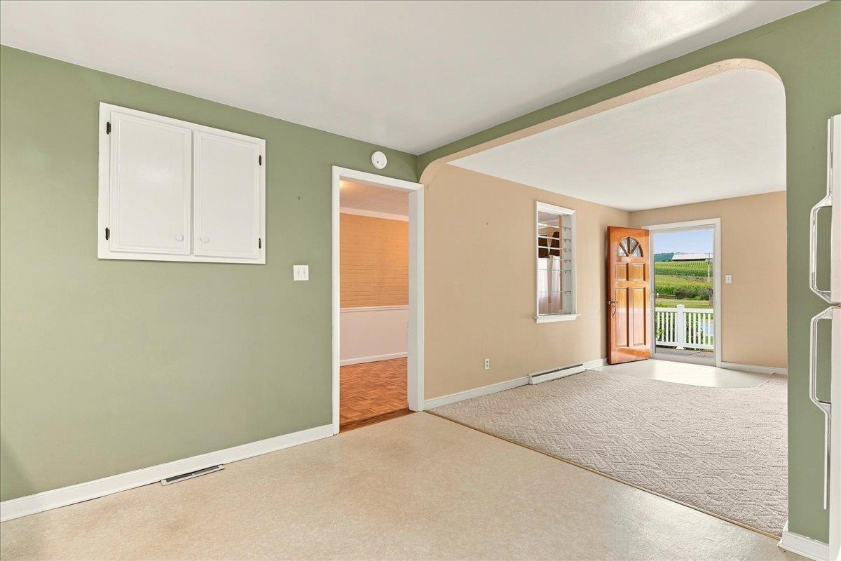 595 BOWMAN RD, DAYTON, Virginia 22821, 3 Bedrooms Bedrooms, ,1 BathroomBathrooms,Residential,595 BOWMAN RD,680473 MLS # 680473 595 BOWMAN RD, DAYTON, Virginia 22821, 3 Bedrooms Bedrooms, ,1 BathroomBathrooms,Residential,595 BOWMAN RD,680473 MLS # 680473
