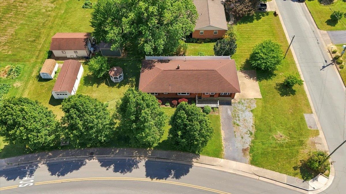 595 BOWMAN RD, DAYTON, Virginia 22821, 3 Bedrooms Bedrooms, ,1 BathroomBathrooms,Residential,595 BOWMAN RD,680473 MLS # 680473 595 BOWMAN RD, DAYTON, Virginia 22821, 3 Bedrooms Bedrooms, ,1 BathroomBathrooms,Residential,595 BOWMAN RD,680473 MLS # 680473