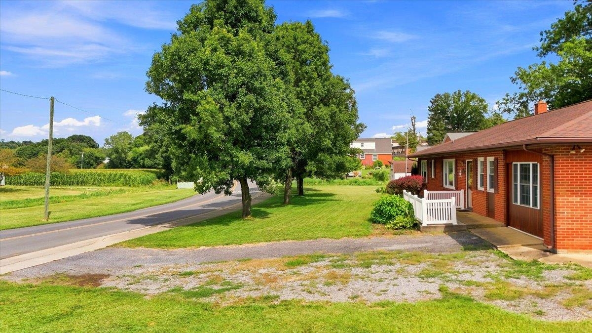 595 BOWMAN RD, DAYTON, Virginia 22821, 3 Bedrooms Bedrooms, ,1 BathroomBathrooms,Residential,595 BOWMAN RD,680473 MLS # 680473 595 BOWMAN RD, DAYTON, Virginia 22821, 3 Bedrooms Bedrooms, ,1 BathroomBathrooms,Residential,595 BOWMAN RD,680473 MLS # 680473