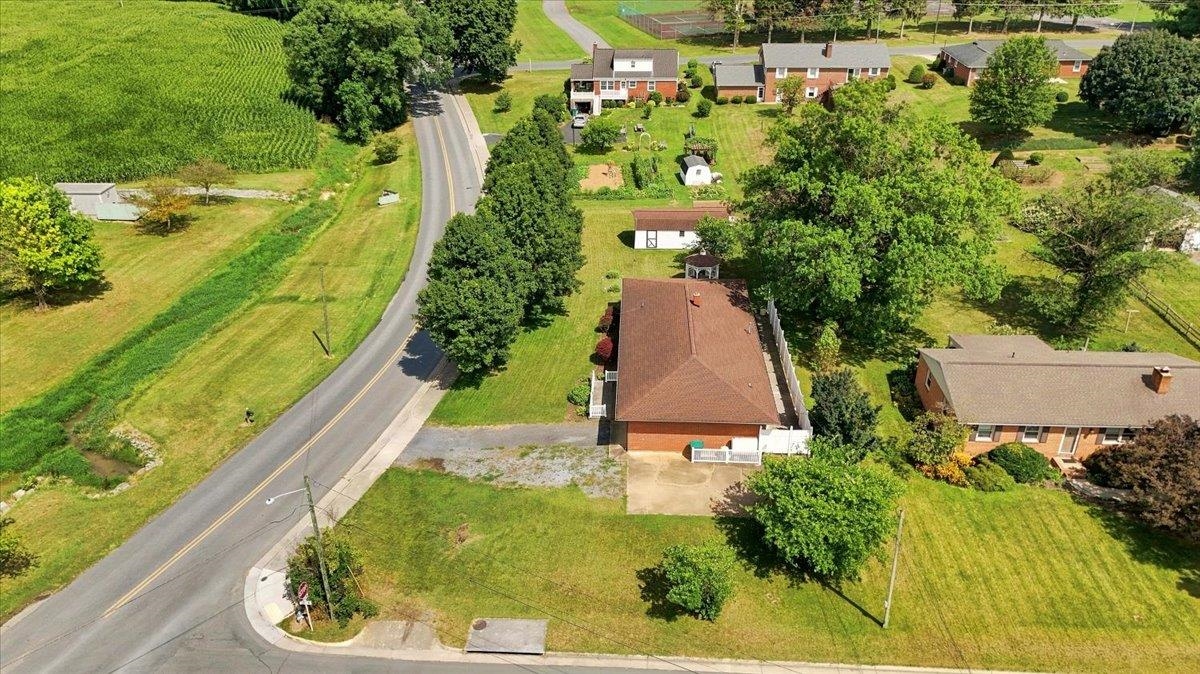 595 BOWMAN RD, DAYTON, Virginia 22821, 3 Bedrooms Bedrooms, ,1 BathroomBathrooms,Residential,595 BOWMAN RD,680473 MLS # 680473 595 BOWMAN RD, DAYTON, Virginia 22821, 3 Bedrooms Bedrooms, ,1 BathroomBathrooms,Residential,595 BOWMAN RD,680473 MLS # 680473
