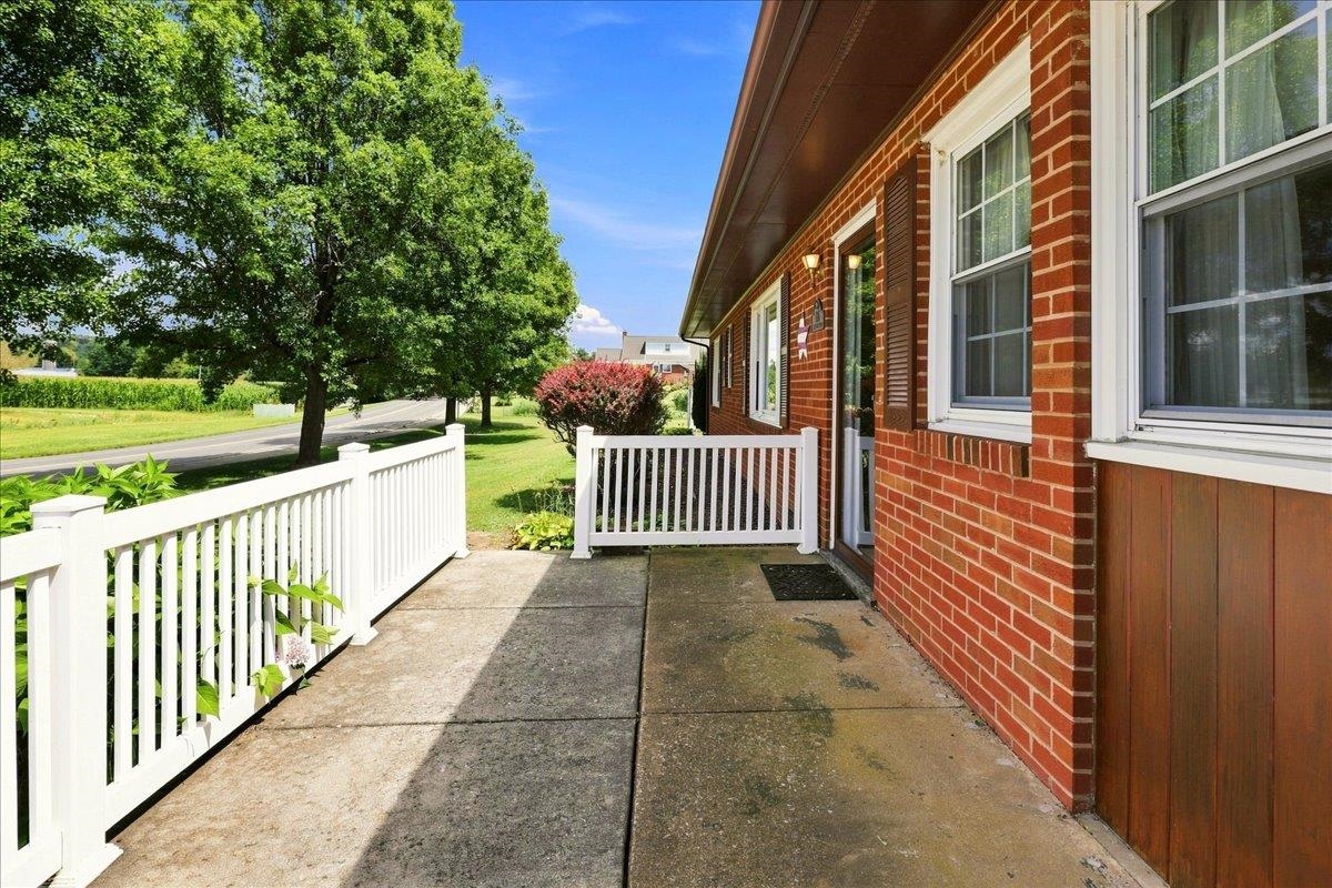 595 BOWMAN RD, DAYTON, Virginia 22821, 3 Bedrooms Bedrooms, ,1 BathroomBathrooms,Residential,595 BOWMAN RD,680473 MLS # 680473 595 BOWMAN RD, DAYTON, Virginia 22821, 3 Bedrooms Bedrooms, ,1 BathroomBathrooms,Residential,595 BOWMAN RD,680473 MLS # 680473