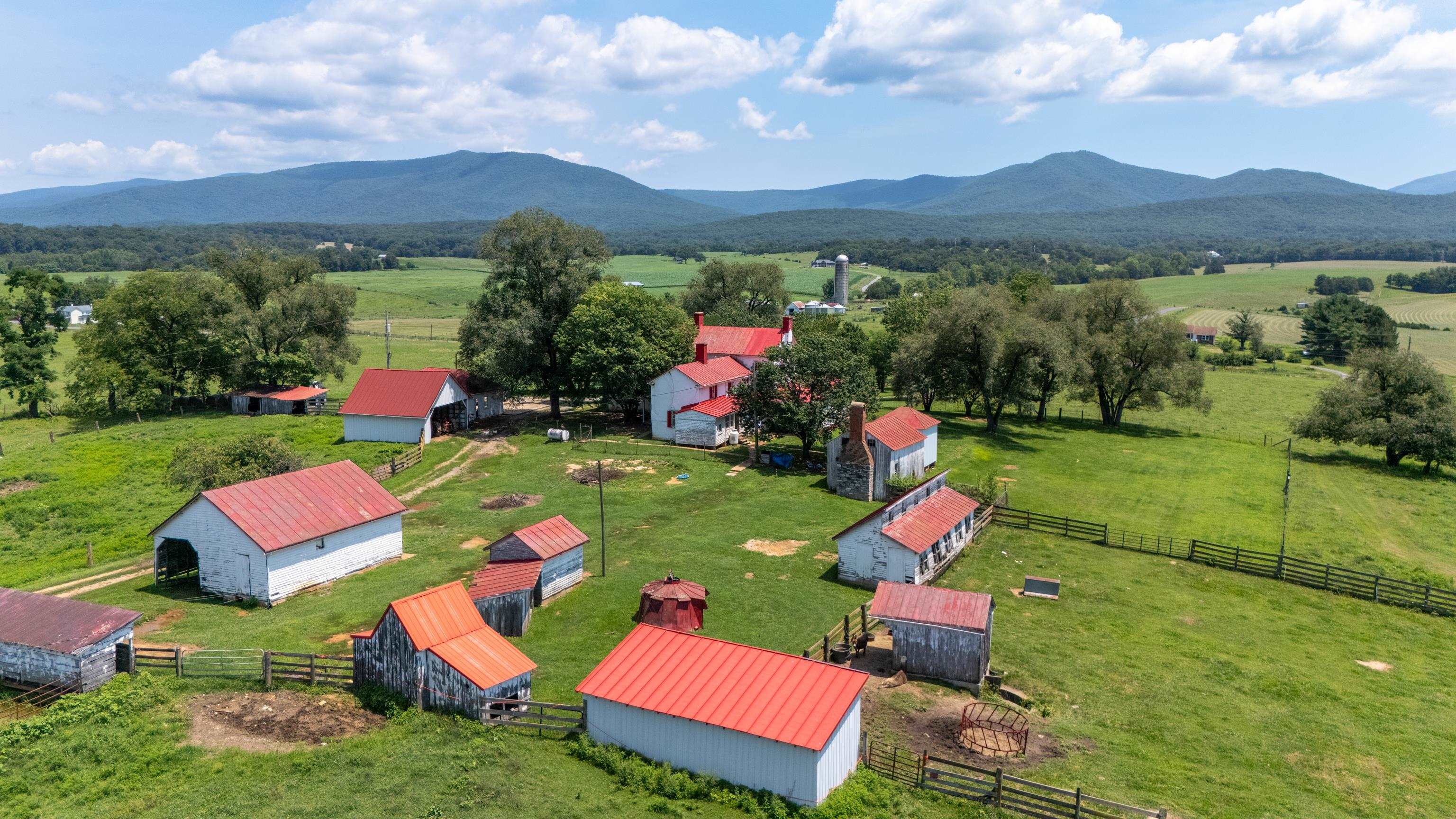 4381 US HWY 340, LURAY, Virginia 22835, 5 Bedrooms Bedrooms, ,2 BathroomsBathrooms,Residential,4381 US HWY 340,680475 MLS # 680475 4381 US HWY 340, LURAY, Virginia 22835, 5 Bedrooms Bedrooms, ,2 BathroomsBathrooms,Residential,4381 US HWY 340,680475 MLS # 680475